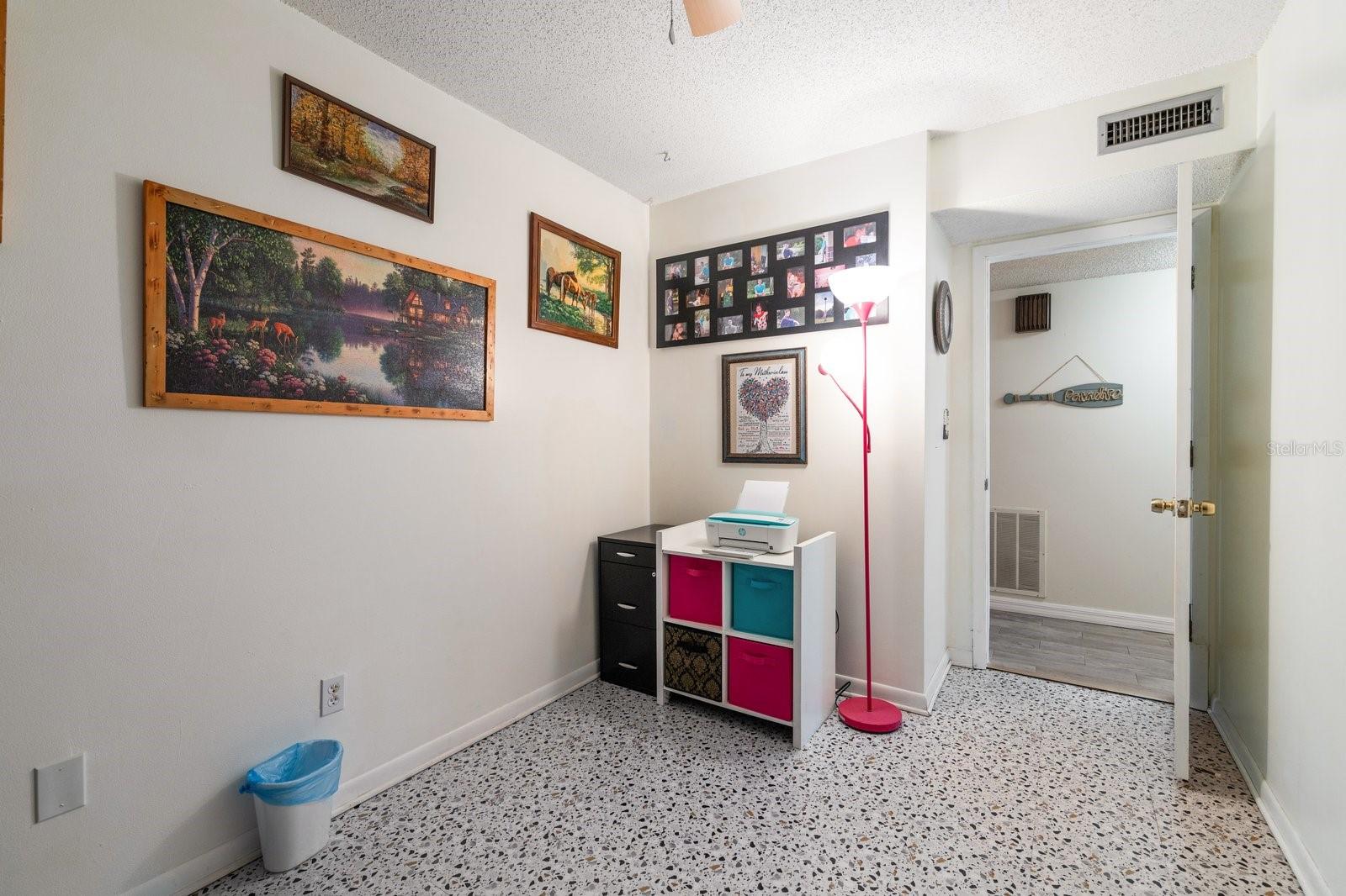 Image 13 of 25 For 6400 46th Avenue N #119