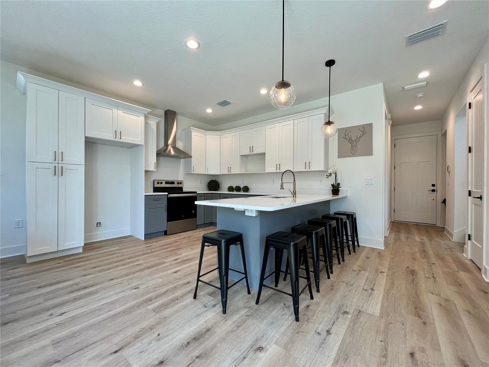 Image 22 of 24 For 1308 Caracas Street