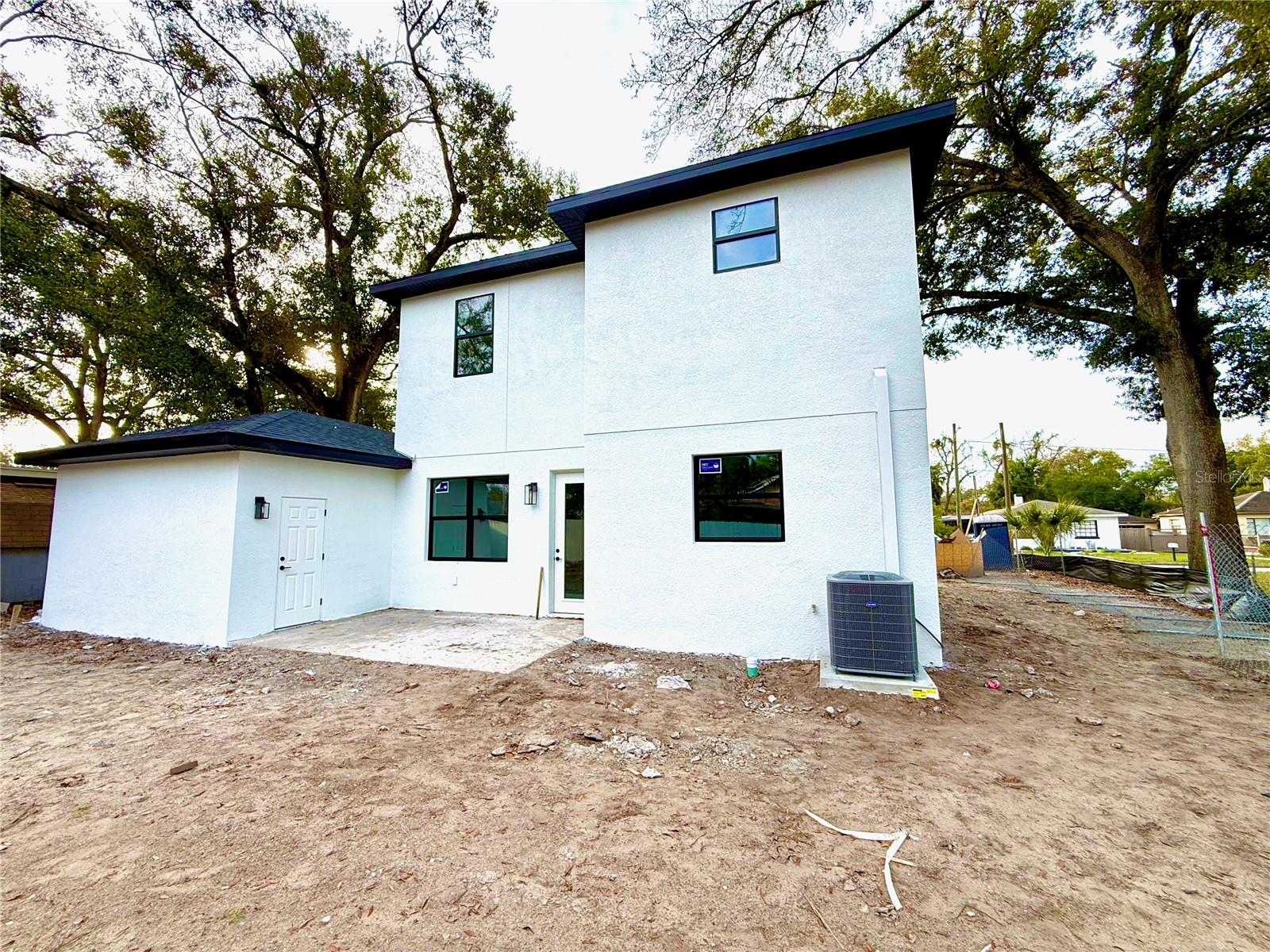 Image 24 of 24 For 1308 Caracas Street