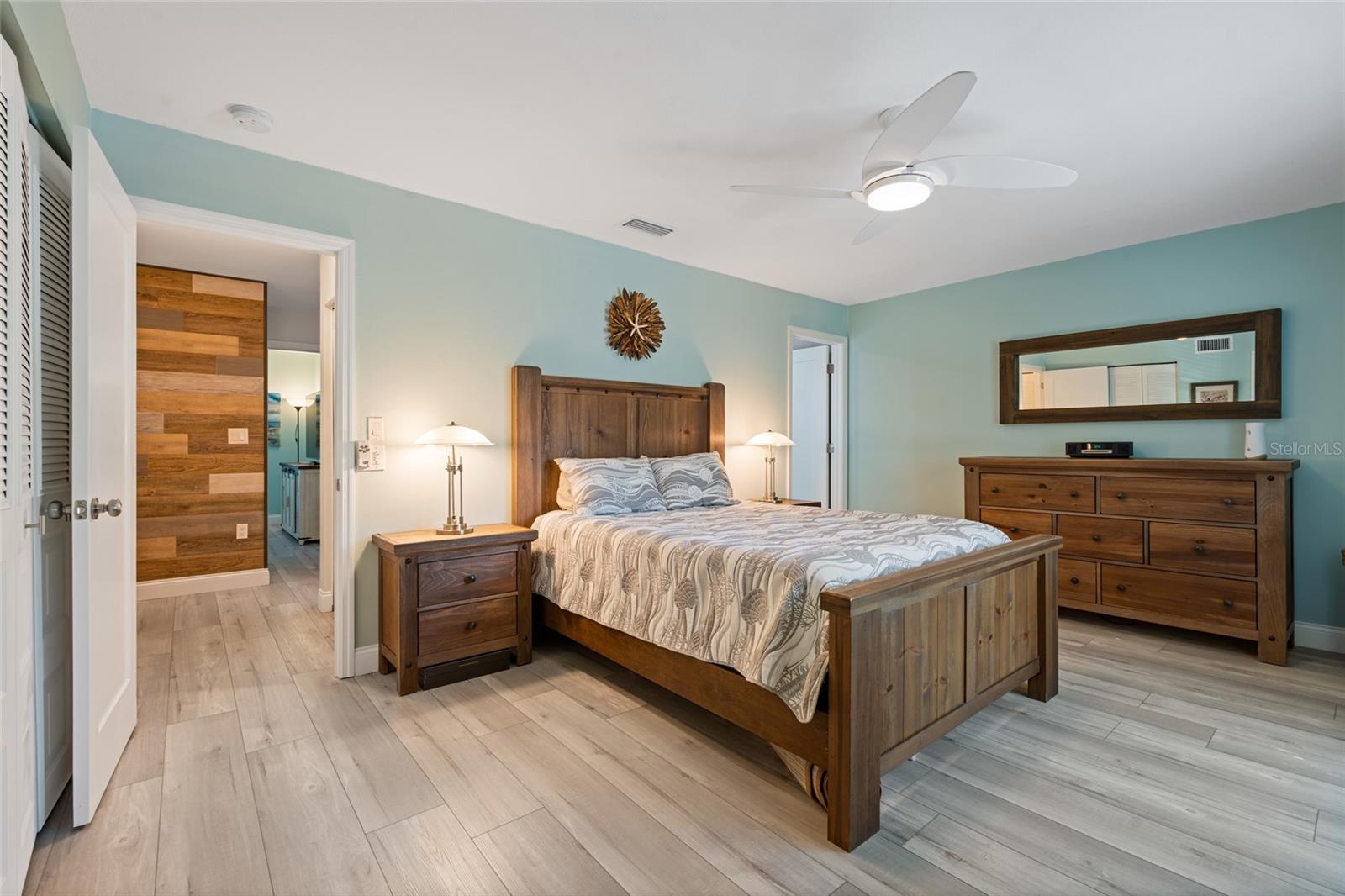 Image 18 of 42 For 2700 Bayshore Boulevard 560