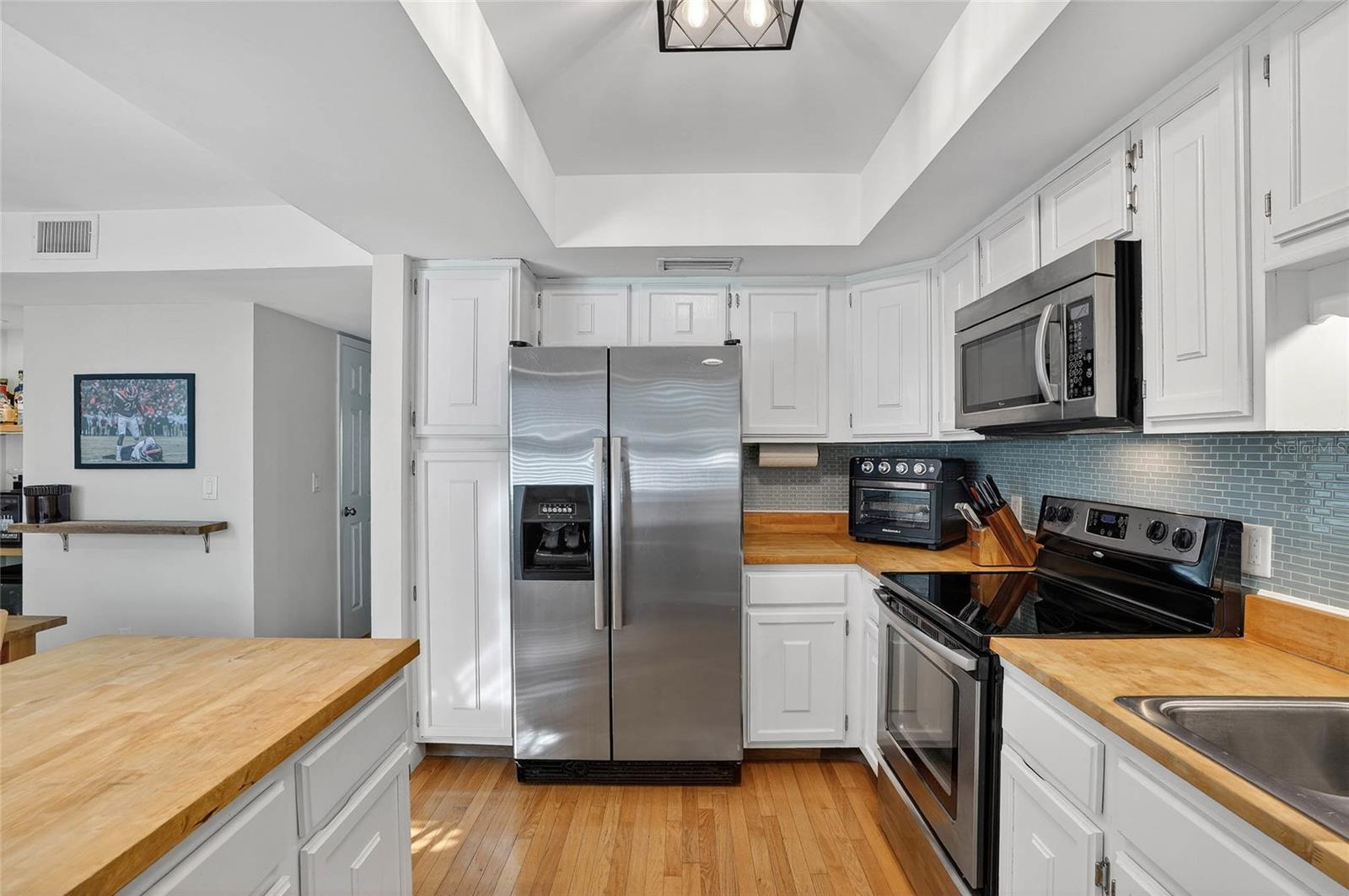 Image 11 of 37 For 15 Turner Street 6