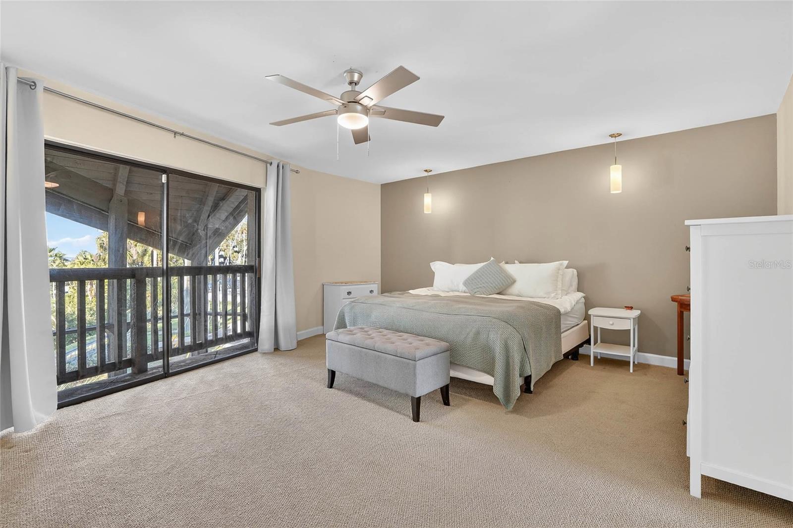 Image 15 of 37 For 15 Turner Street 6