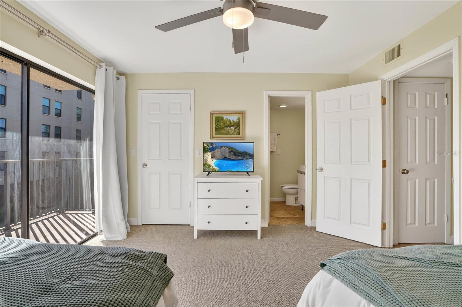 Image 20 of 37 For 15 Turner Street 6