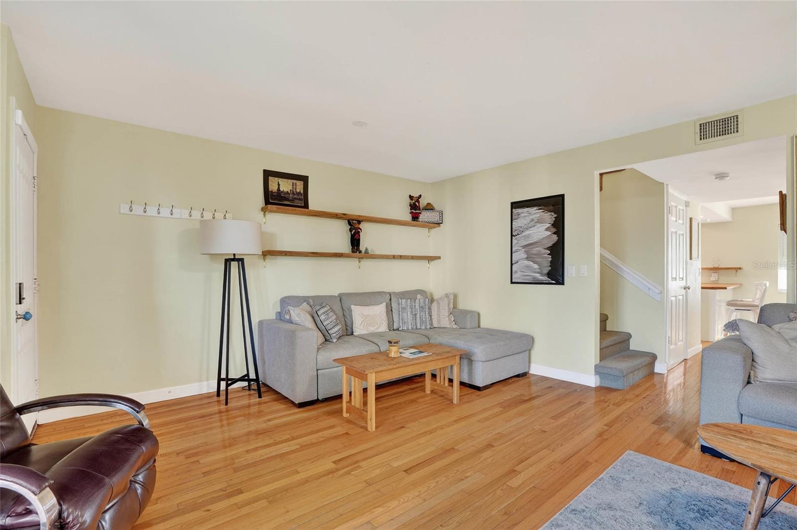 Image 5 of 37 For 15 Turner Street 6