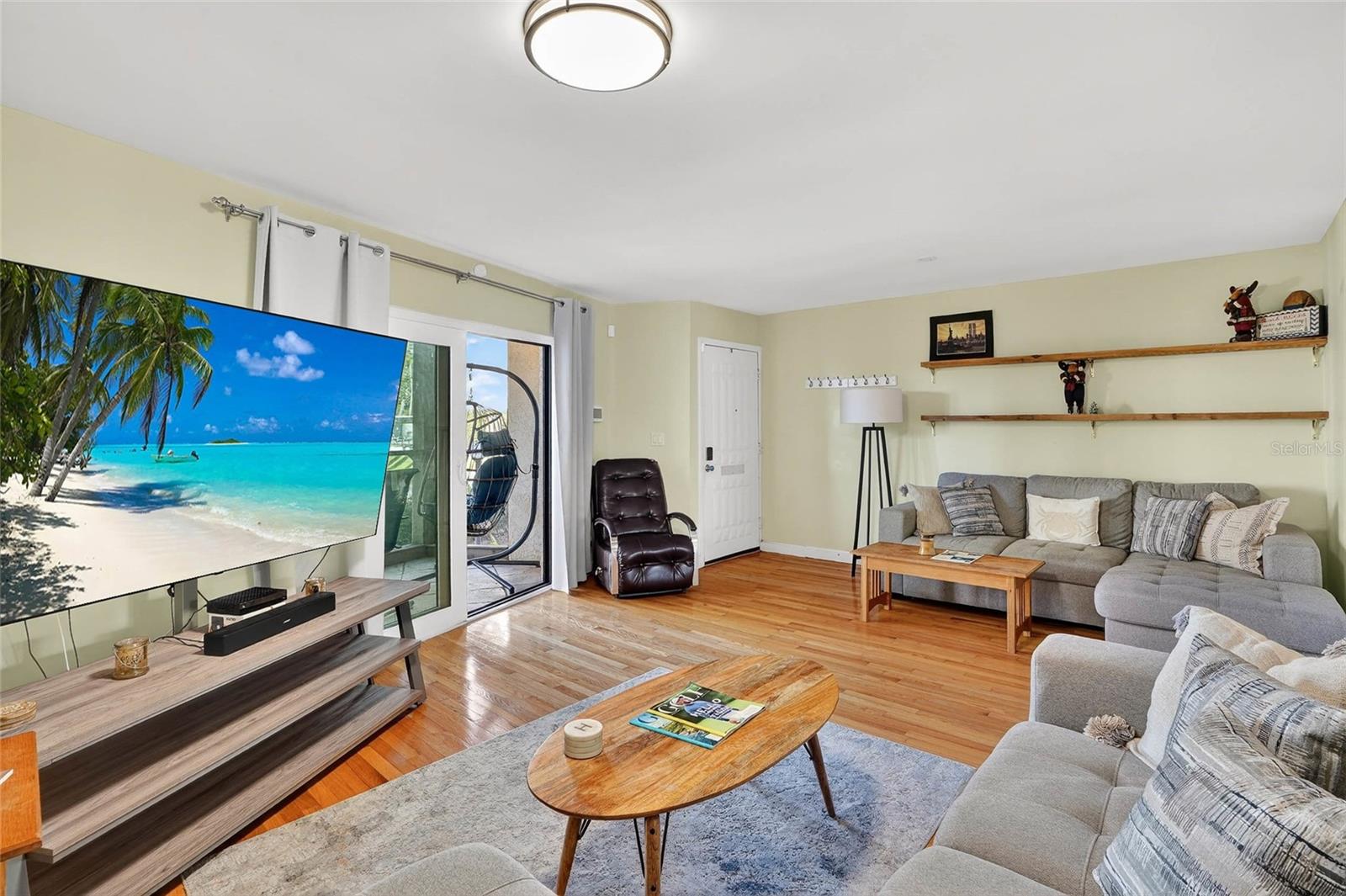 Image 8 of 37 For 15 Turner Street 6