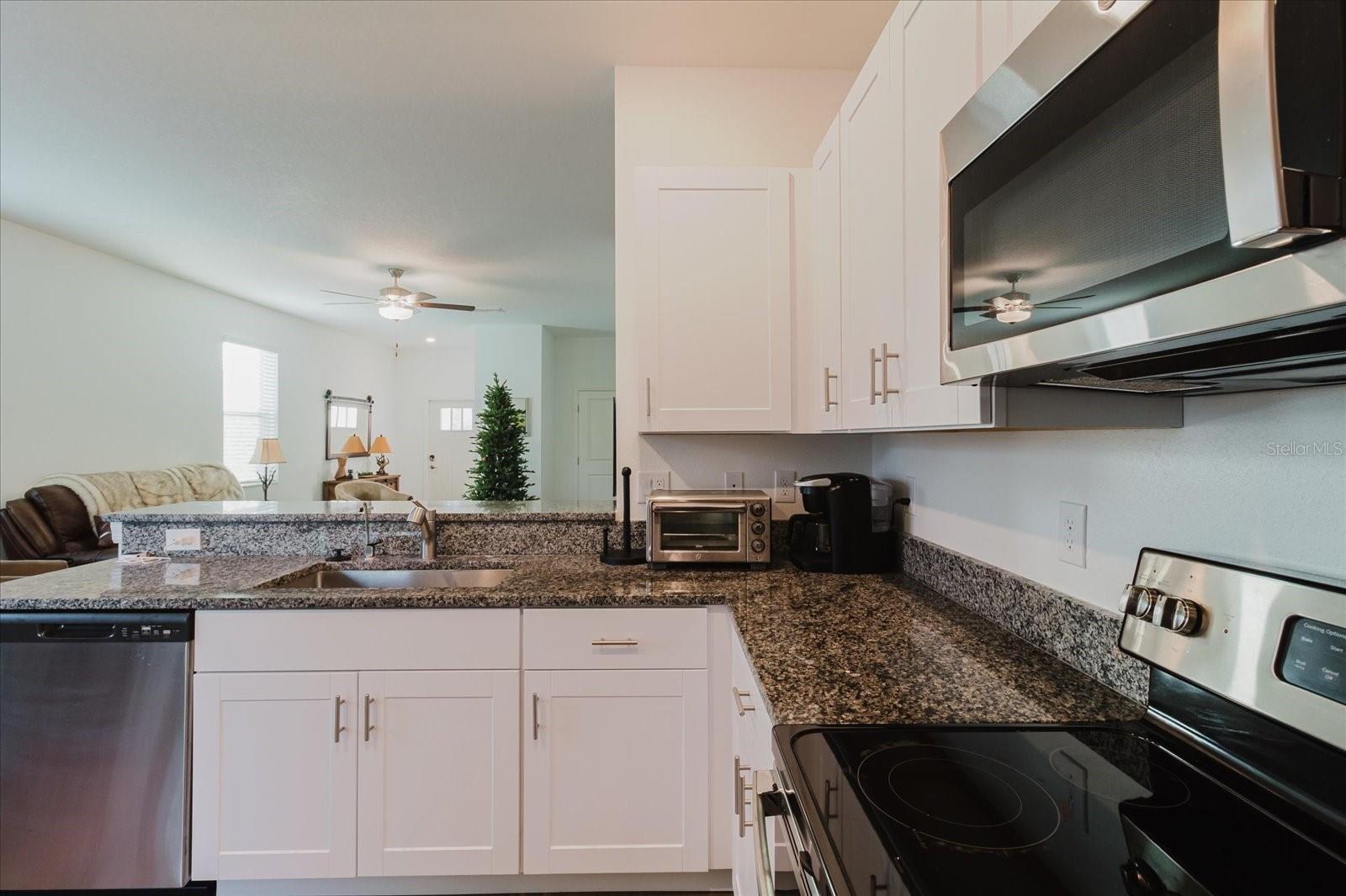 Image 18 of 45 For 6038 Shiner Street