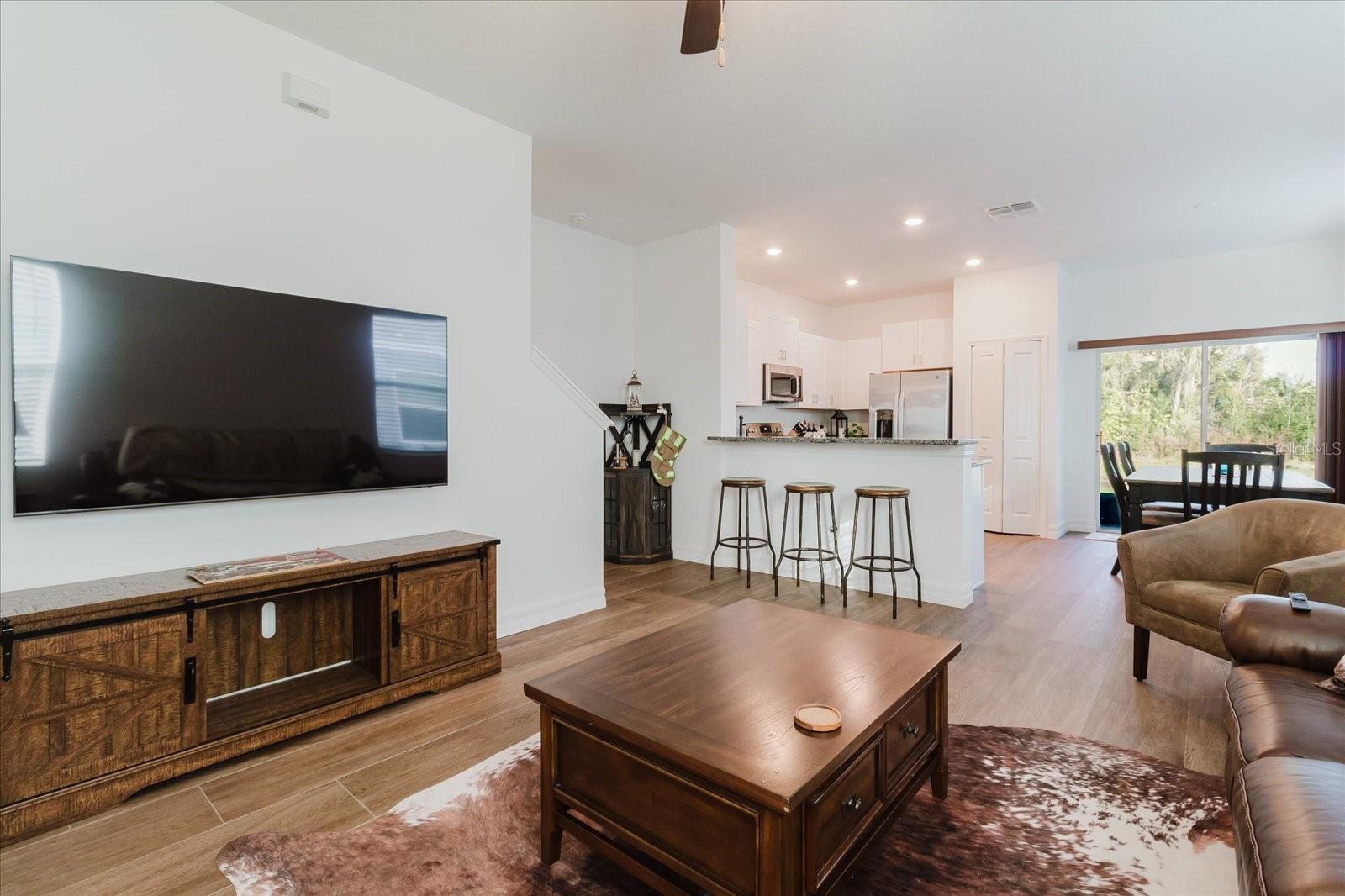 Image 2 of 45 For 6038 Shiner Street