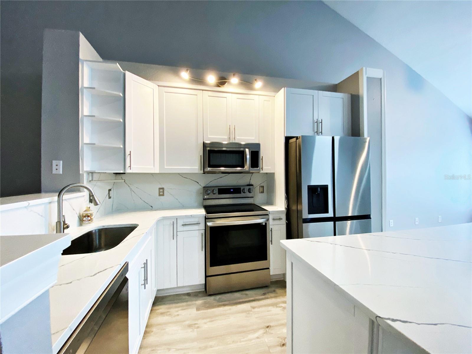 Image 4 of 22 For 3583 Wembley Way 102