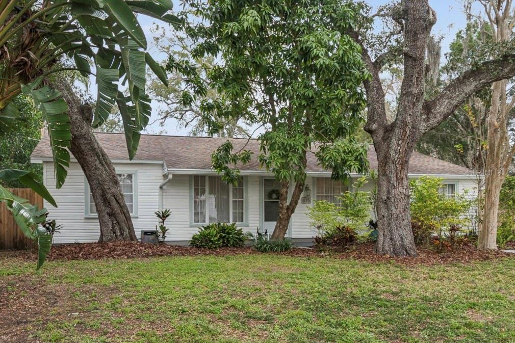 Details for 815 Lowry Lane, TAMPA, FL 33604