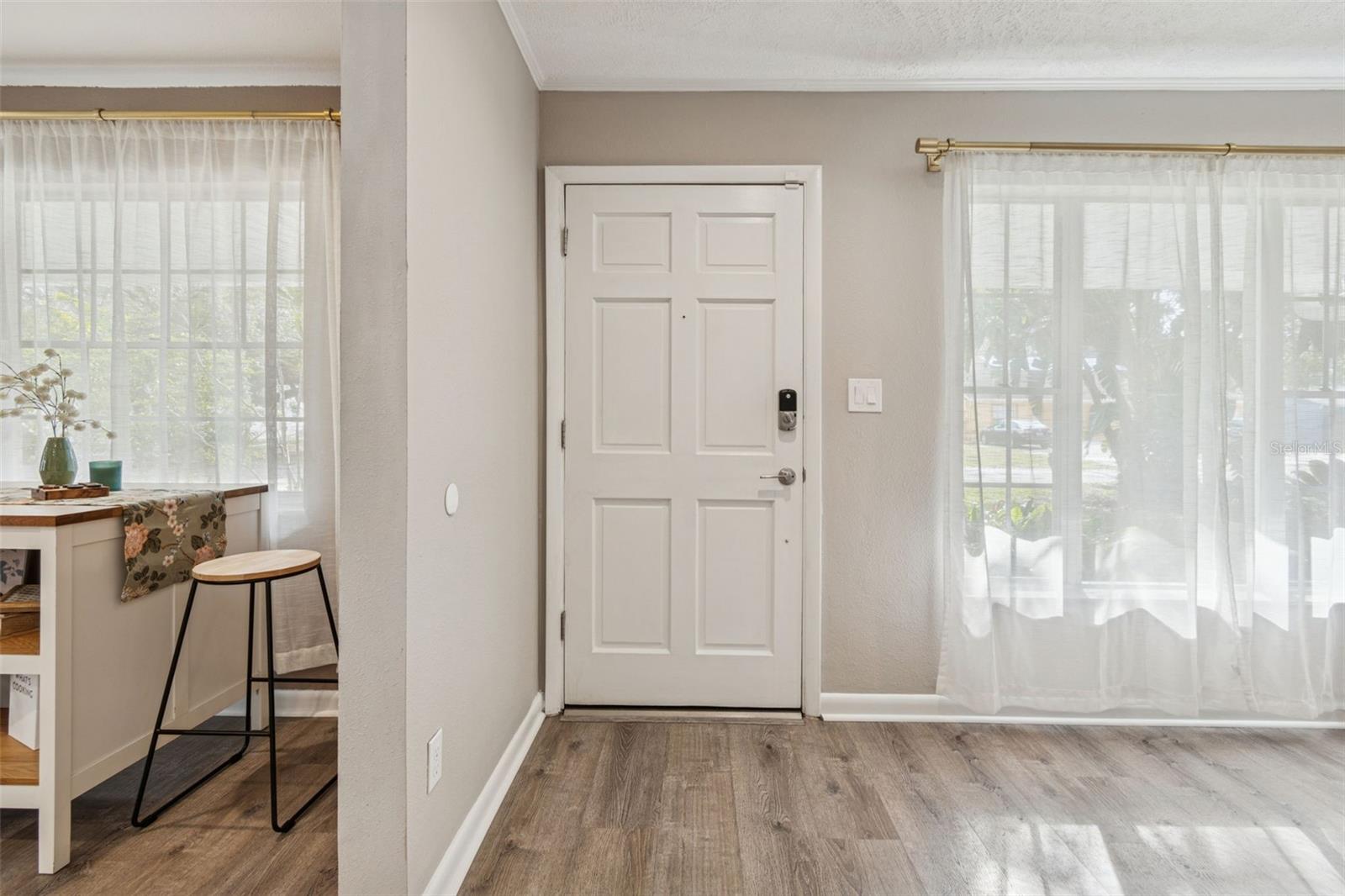 Image 7 of 43 For 815 Lowry Lane