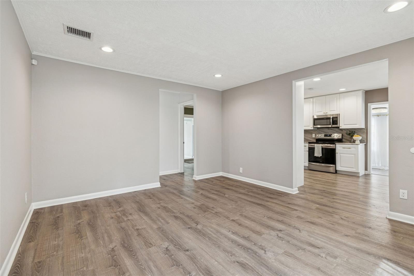 Image 8 of 43 For 815 Lowry Lane