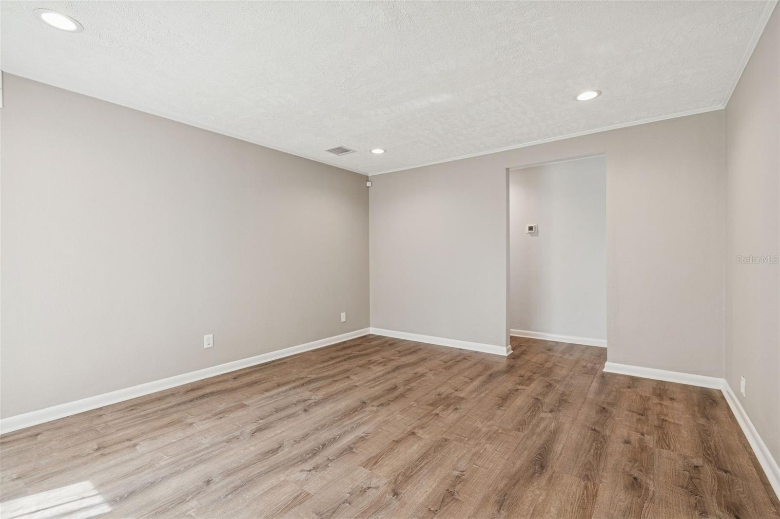 Image 9 of 43 For 815 Lowry Lane