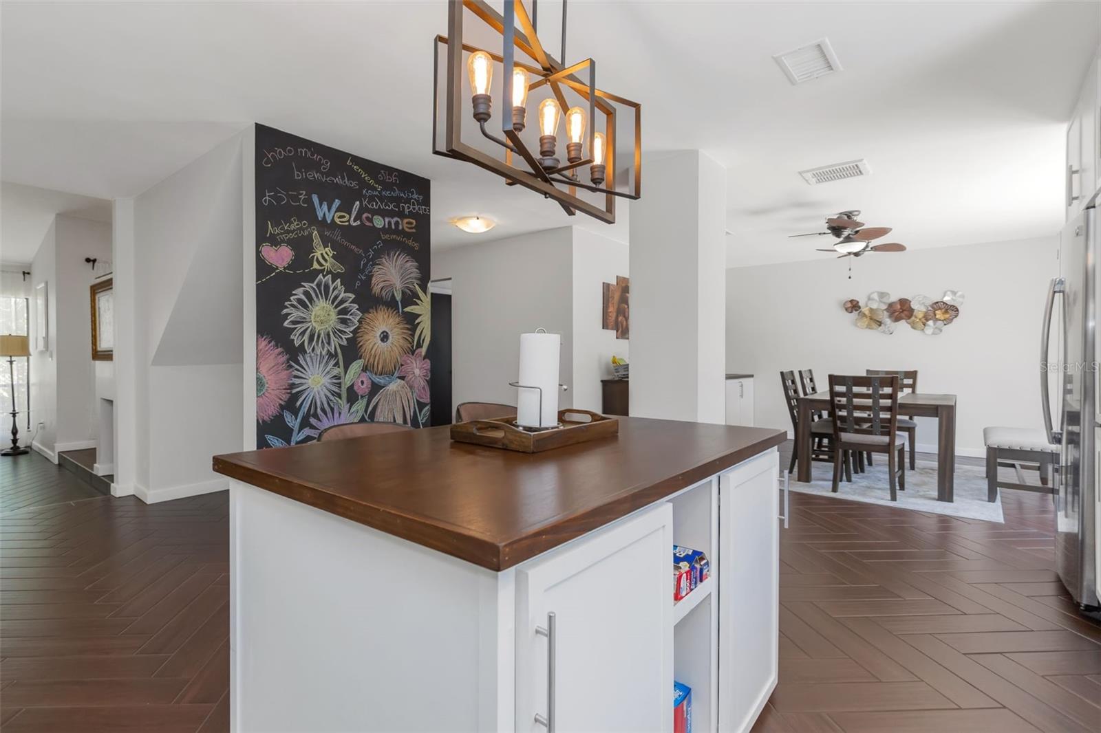 Image 15 of 83 For 4915 Pennsbury Drive