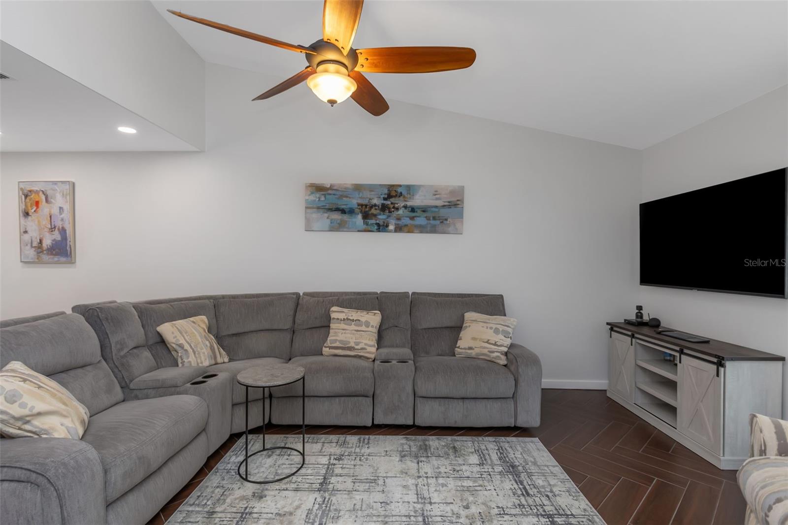 Image 22 of 83 For 4915 Pennsbury Drive