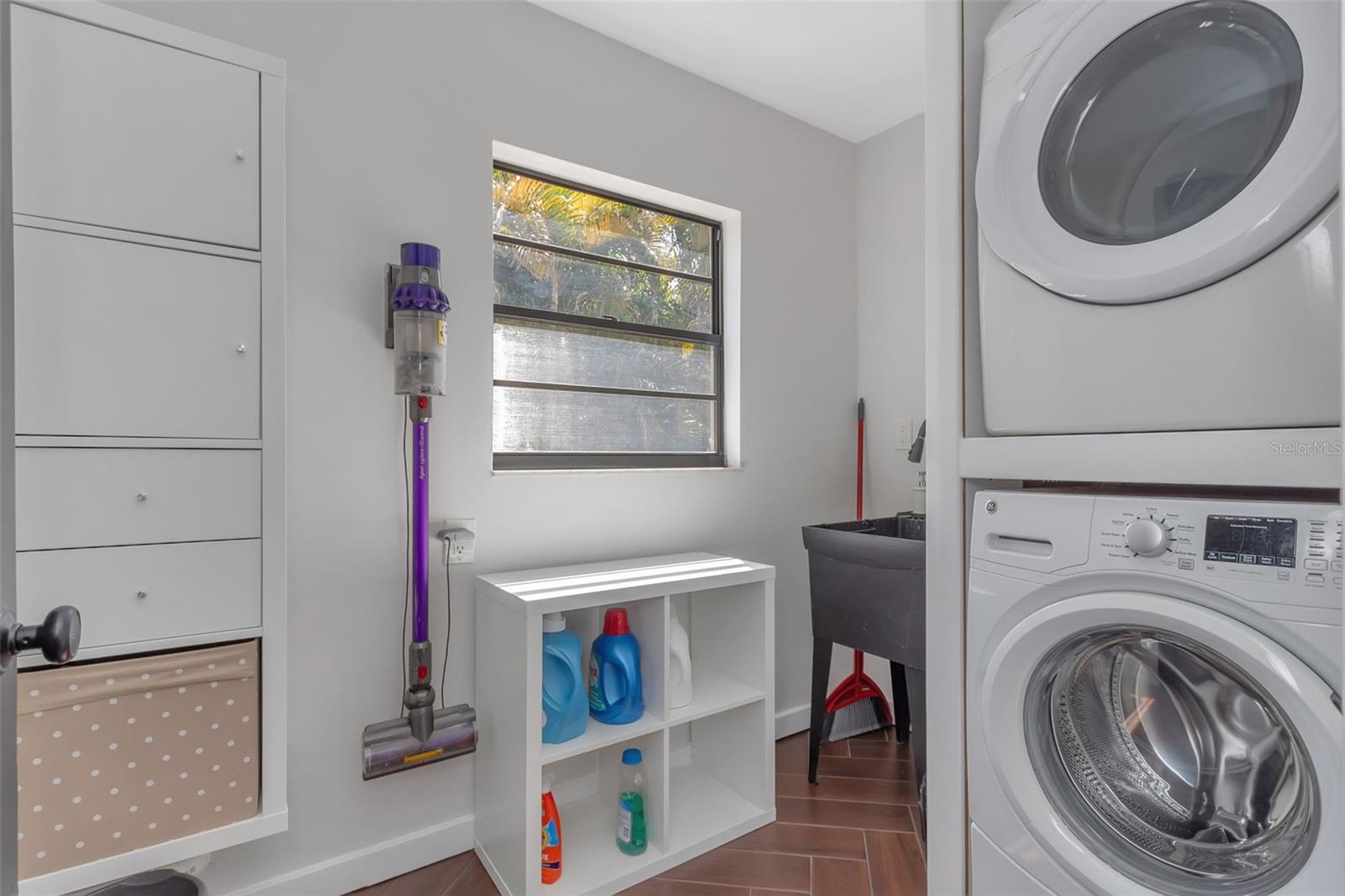 Image 29 of 83 For 4915 Pennsbury Drive