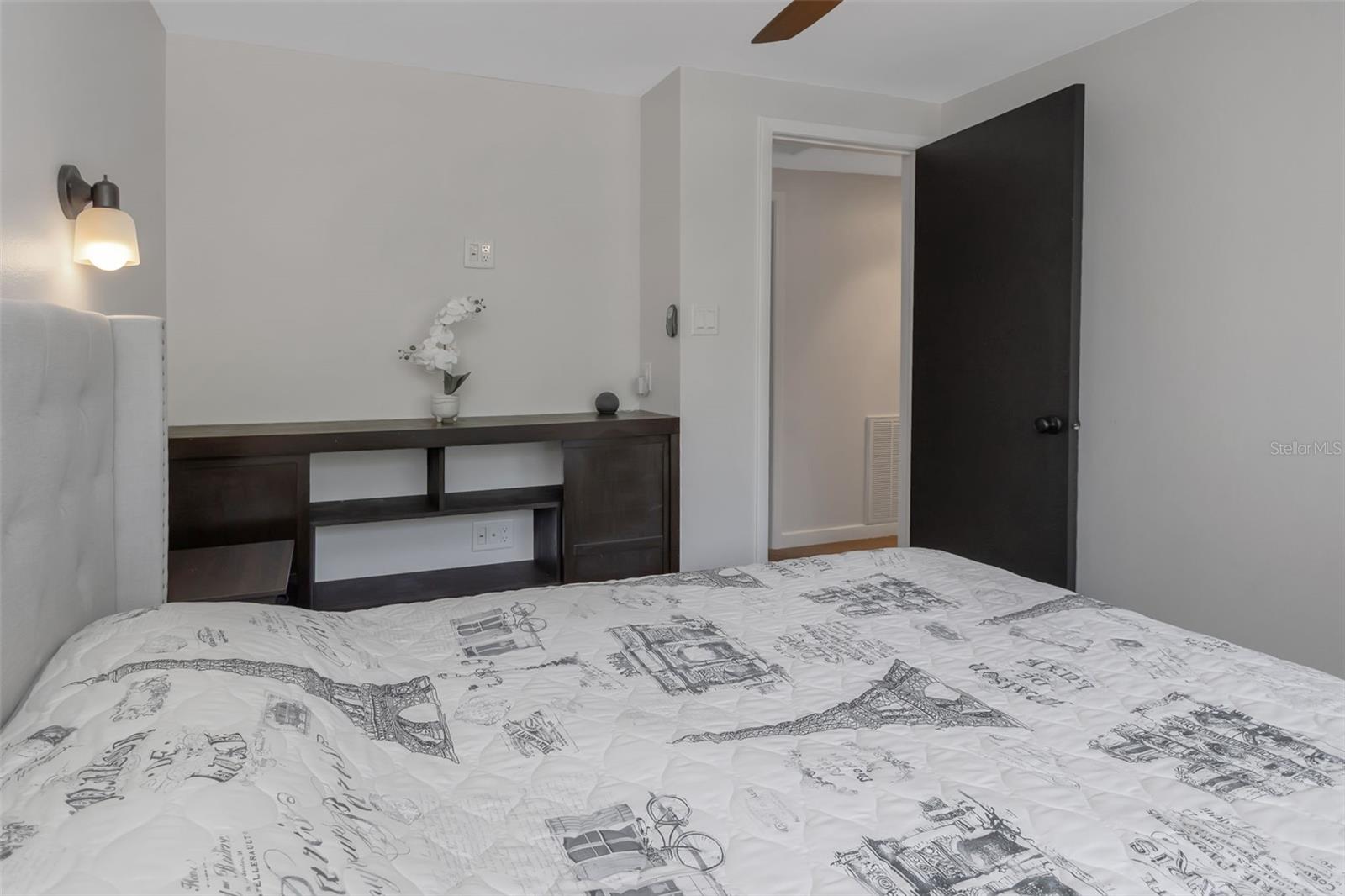 Image 33 of 83 For 4915 Pennsbury Drive