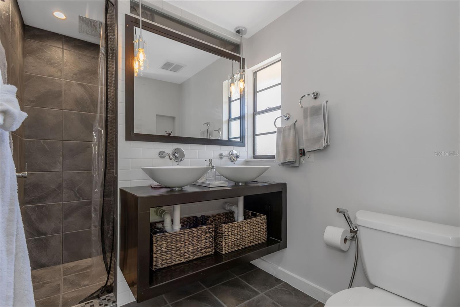 Image 50 of 83 For 4915 Pennsbury Drive