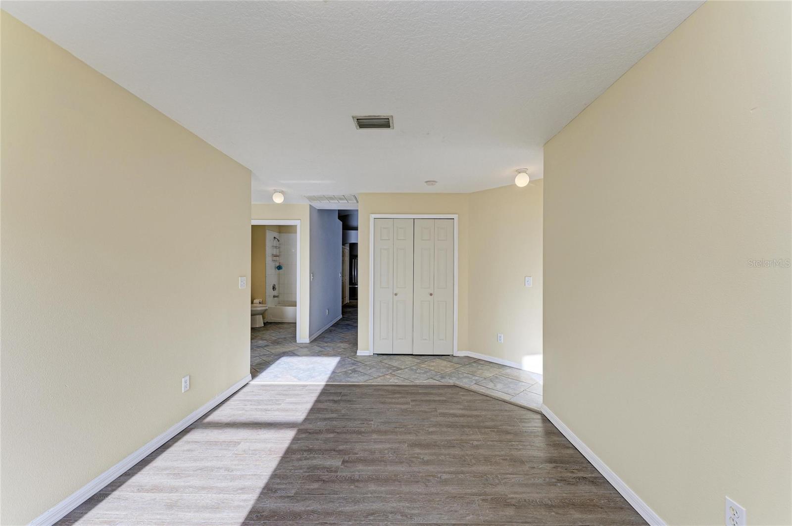 Image 34 of 54 For 11611 Summit Rock Court