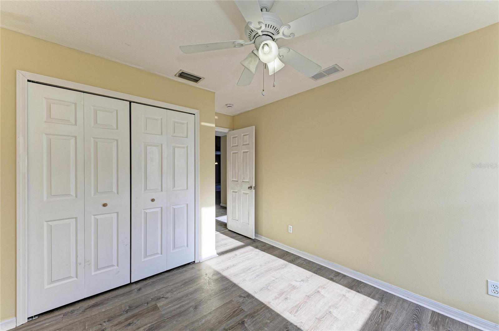 Image 37 of 54 For 11611 Summit Rock Court