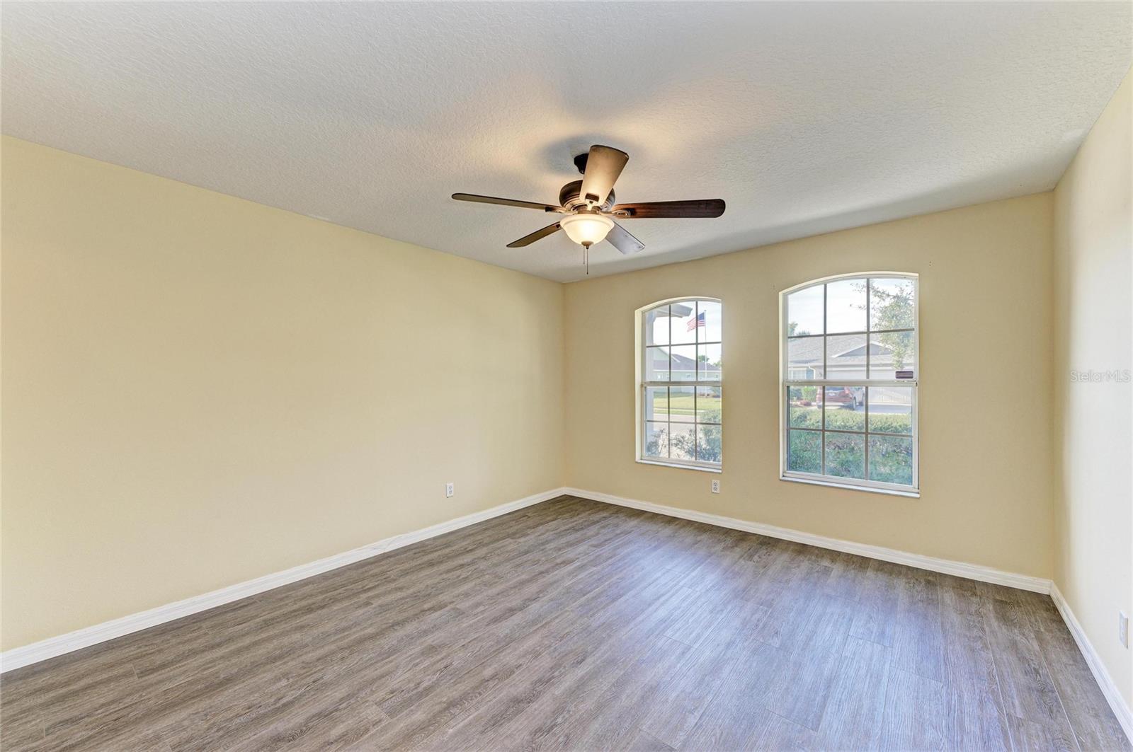 Image 40 of 54 For 11611 Summit Rock Court