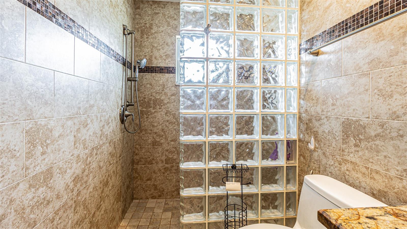 Image 14 of 26 For 9035 Remington Drive