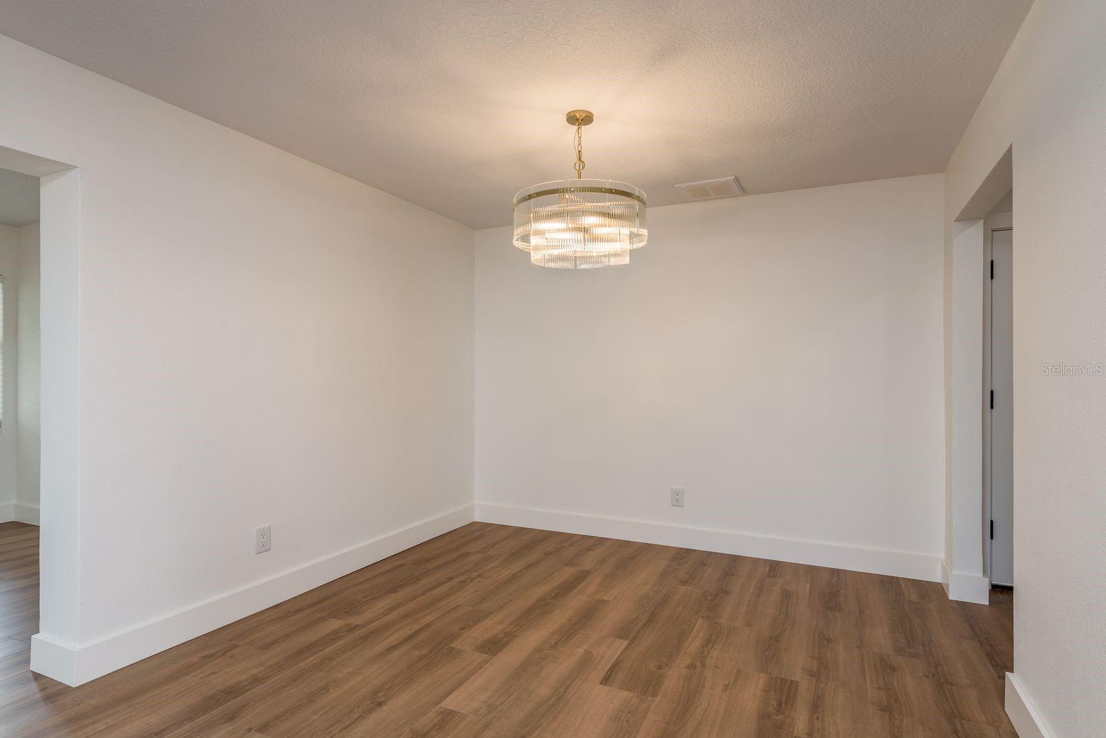 Image 10 of 30 For 1737 Prince Philip Street