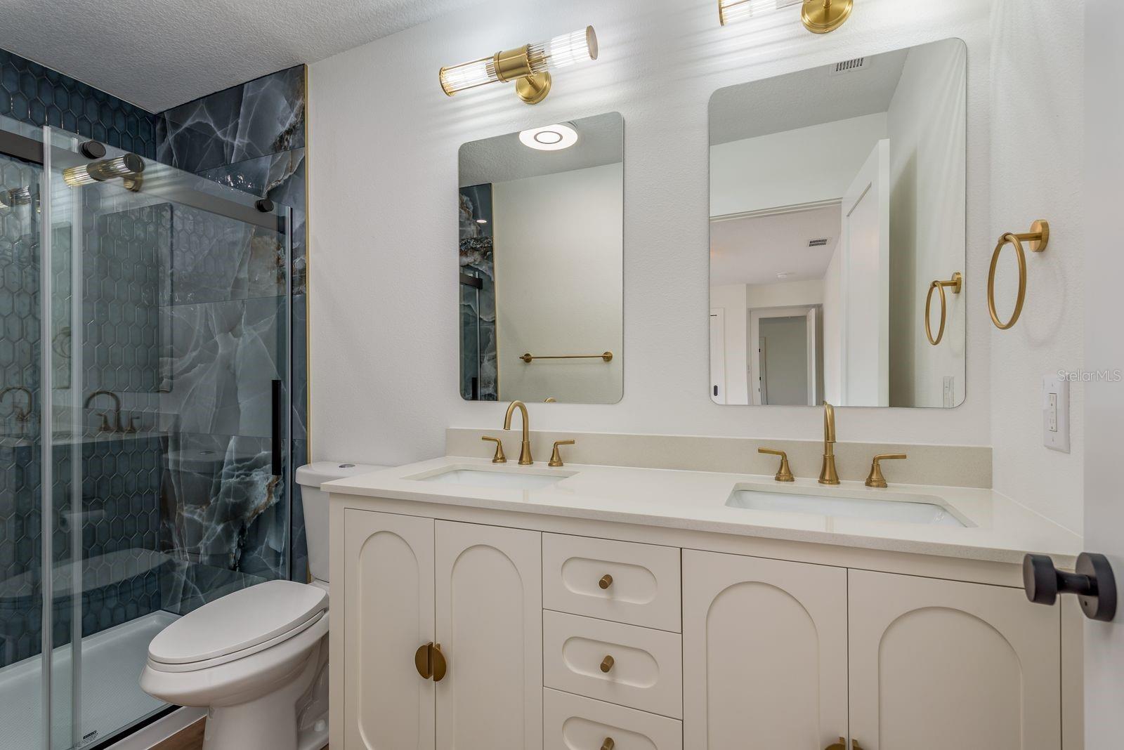 Image 14 of 30 For 1737 Prince Philip Street