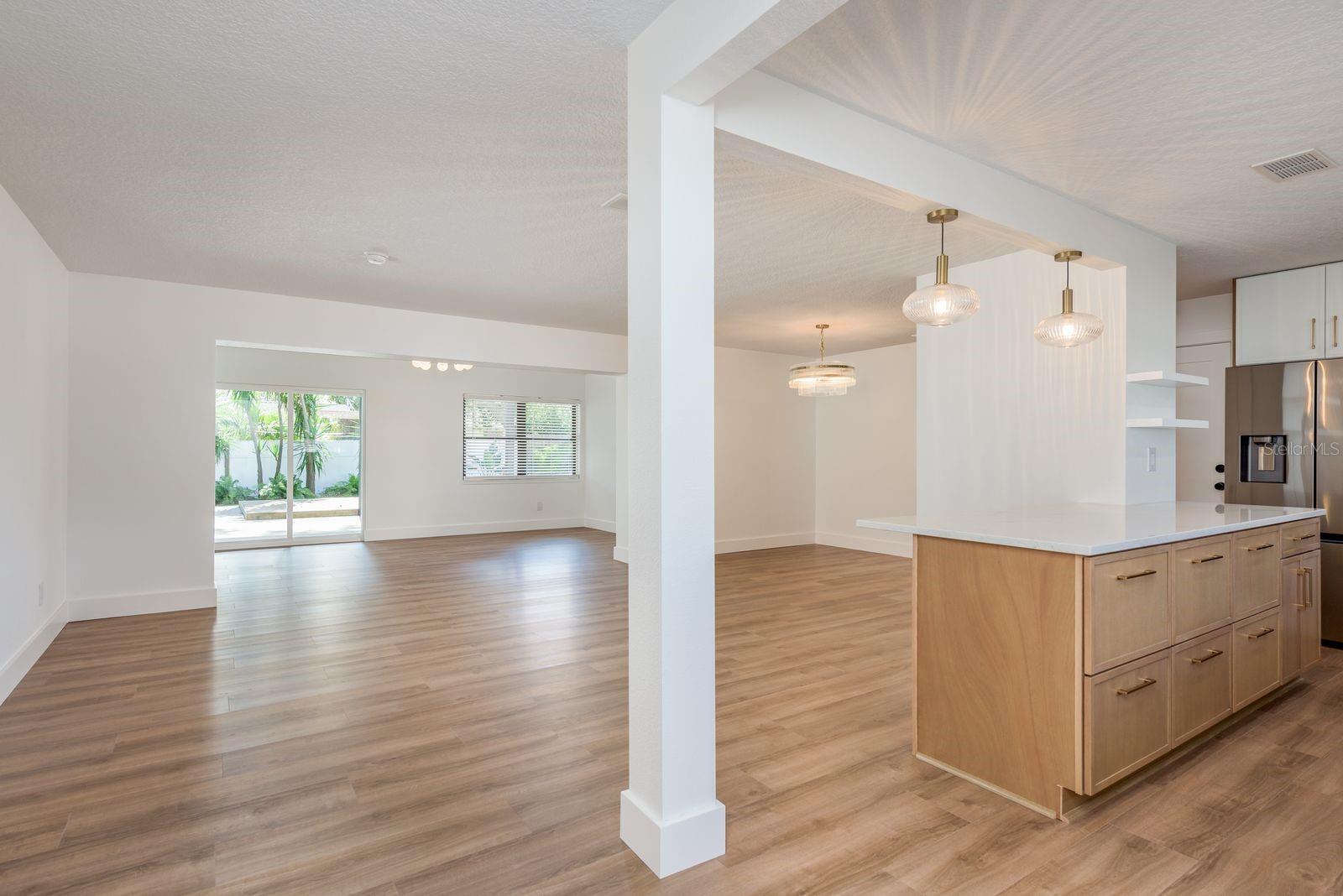 Image 2 of 30 For 1737 Prince Philip Street