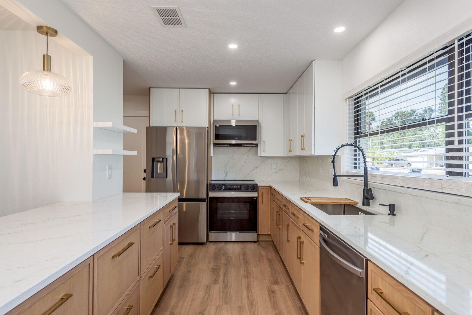 Image 3 of 30 For 1737 Prince Philip Street