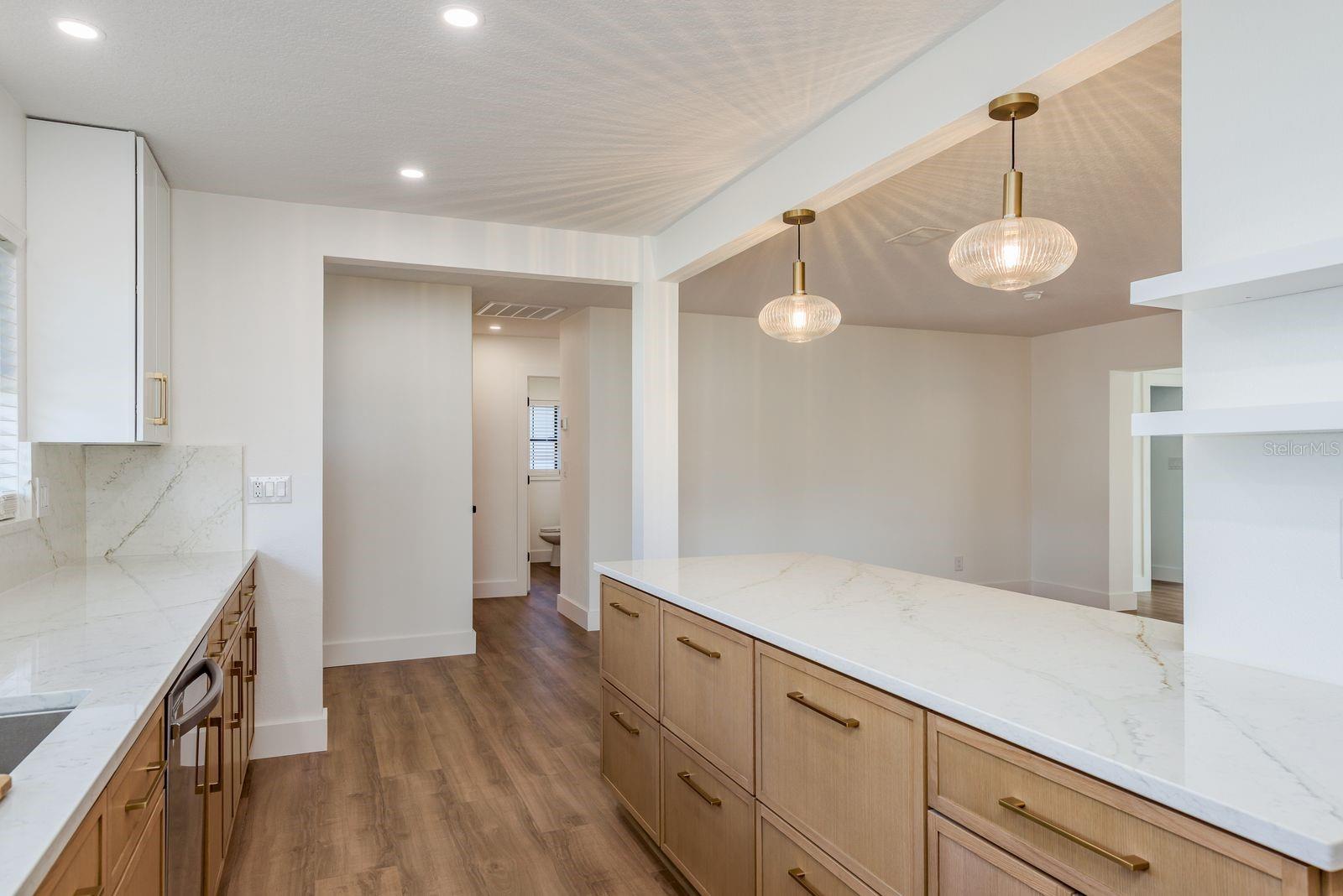 Image 5 of 30 For 1737 Prince Philip Street