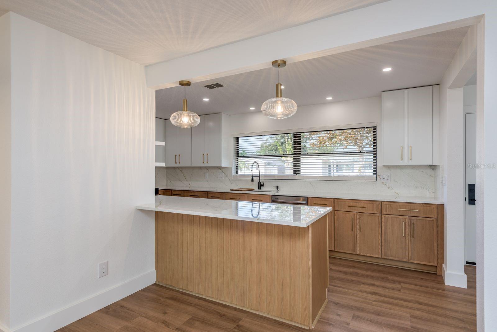 Image 6 of 30 For 1737 Prince Philip Street