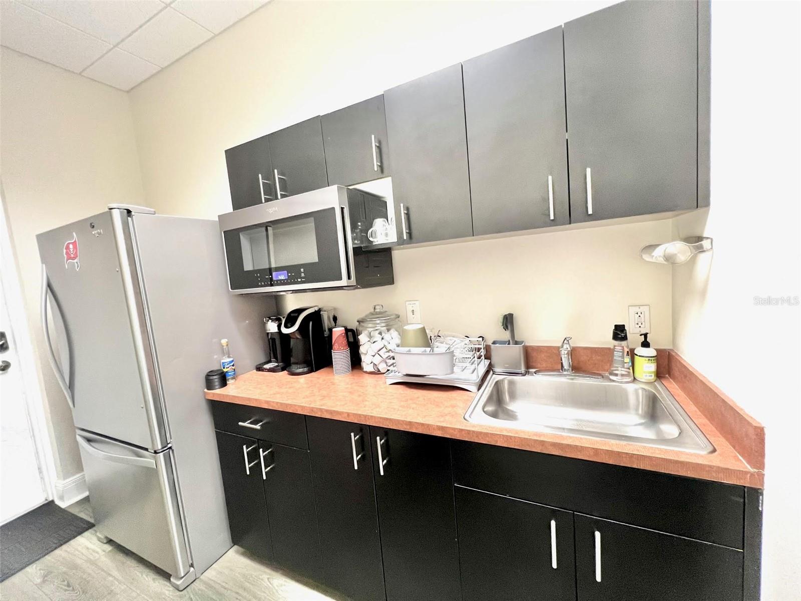 Image 24 of 34 For 1550 Cleveland Street 11