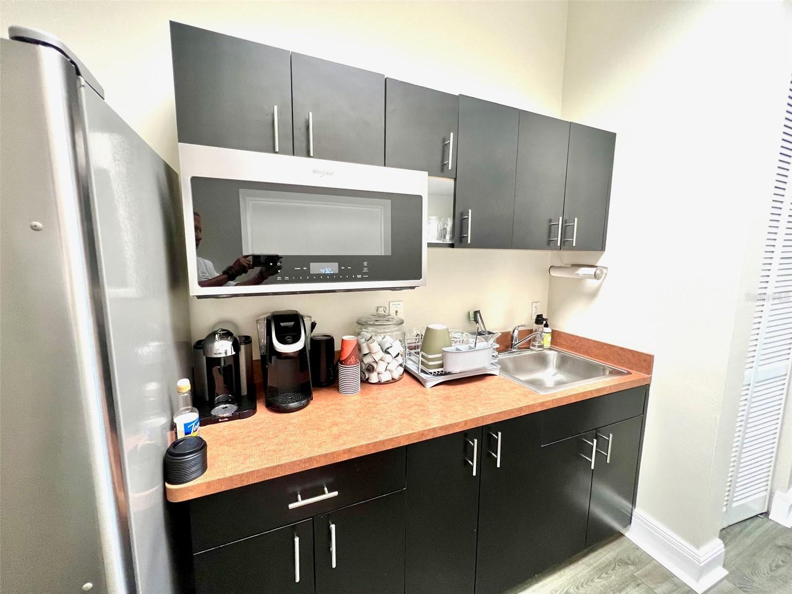 Image 25 of 34 For 1550 Cleveland Street 11