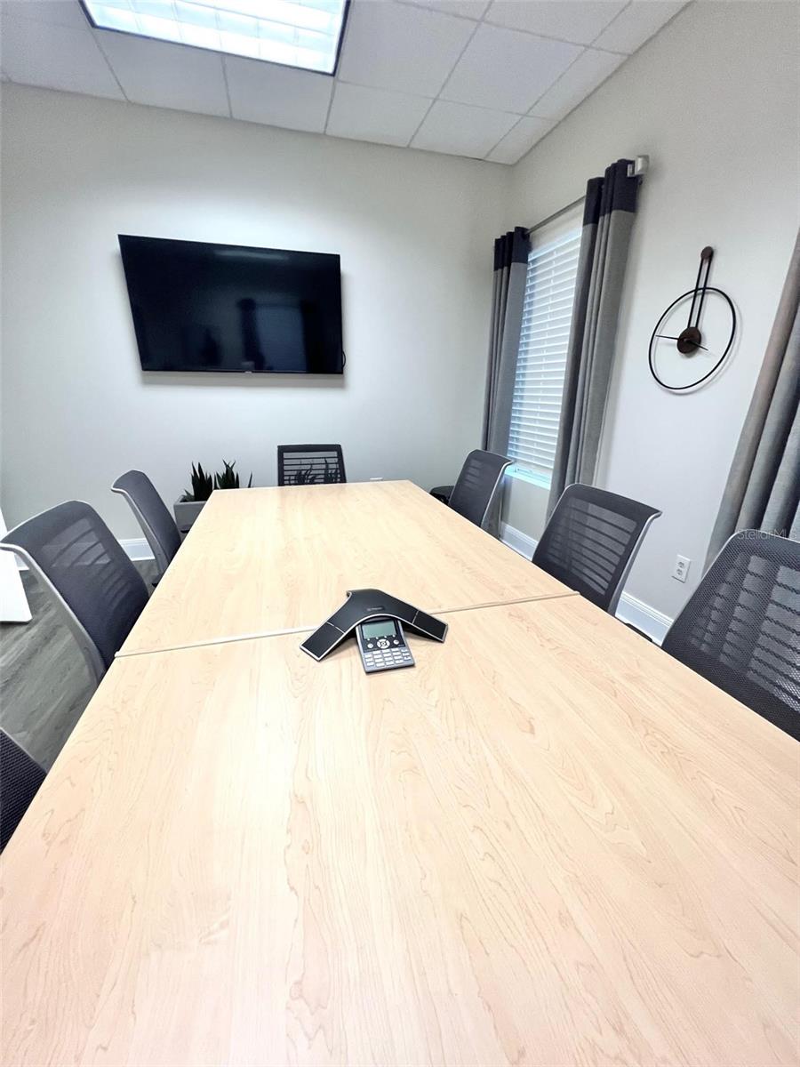 Image 26 of 34 For 1550 Cleveland Street 11