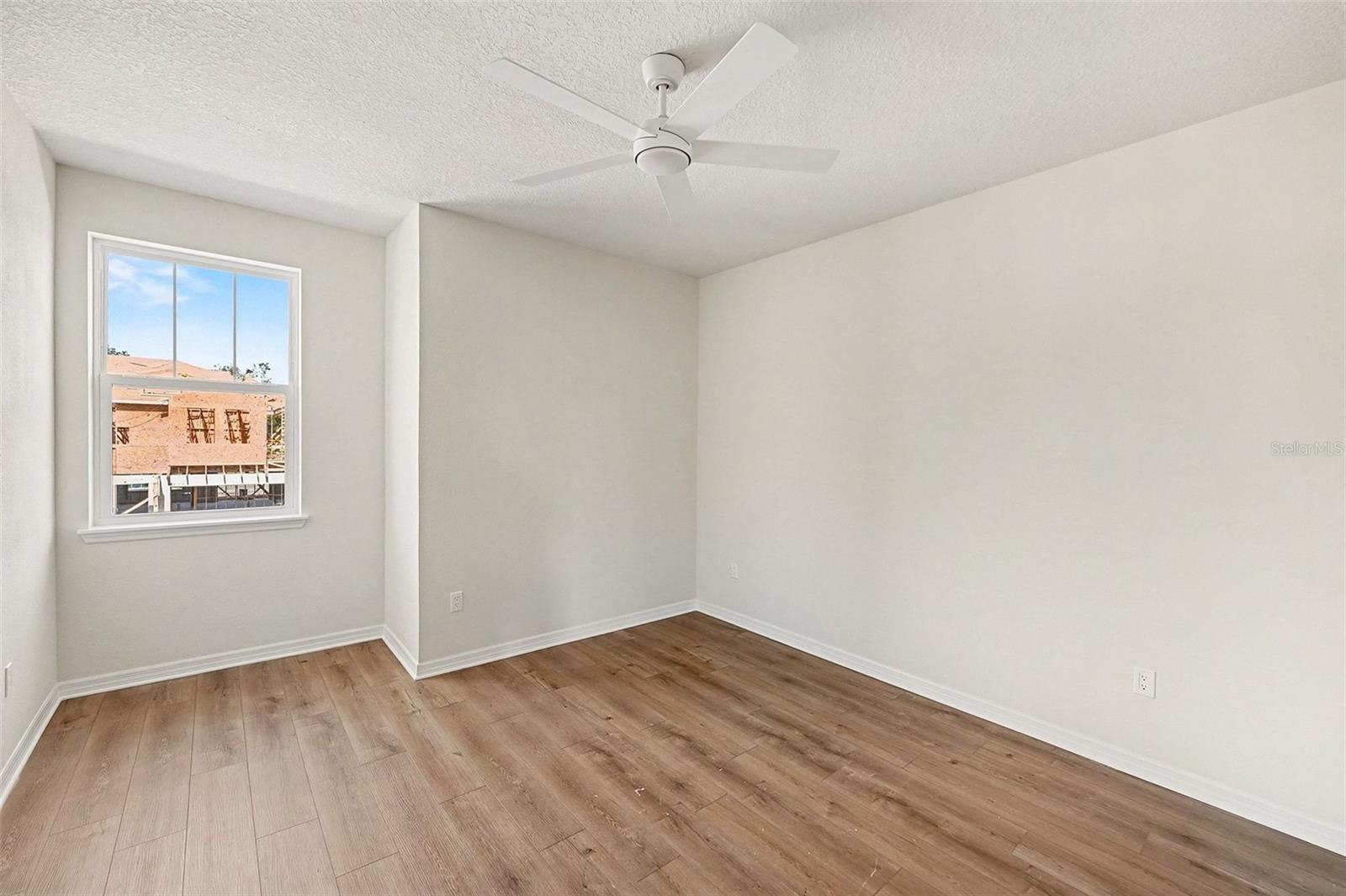 Image 18 of 22 For 2545 Mario Way