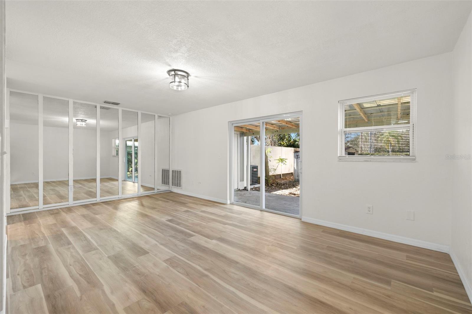 Image 8 of 22 For 14224 Village Terrace Drive