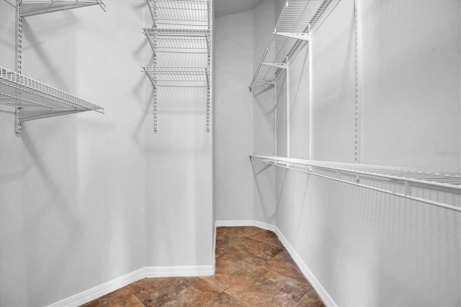 Image 21 of 42 For 11102 Lakeside Vista Drive