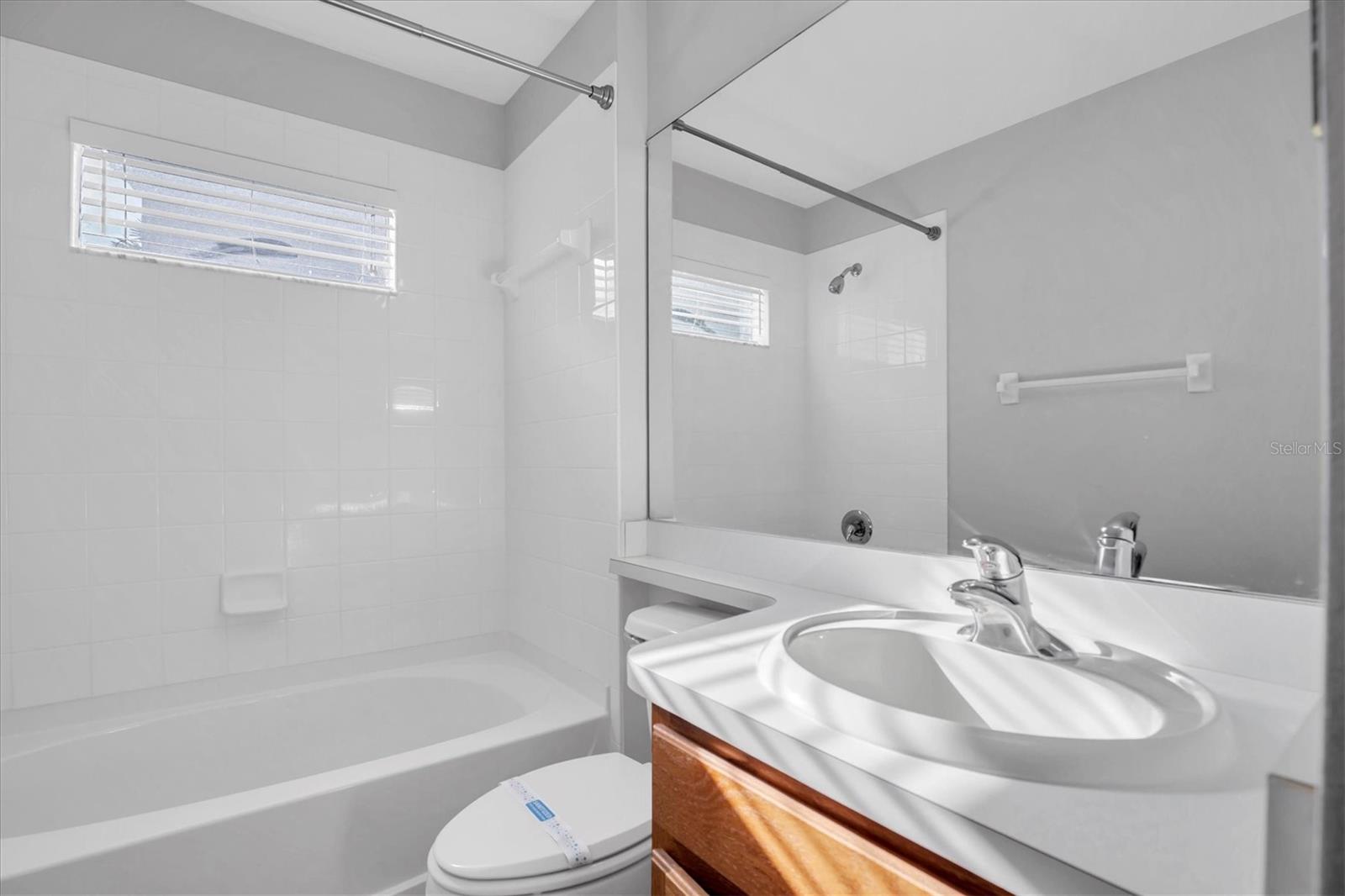 Image 24 of 42 For 11102 Lakeside Vista Drive