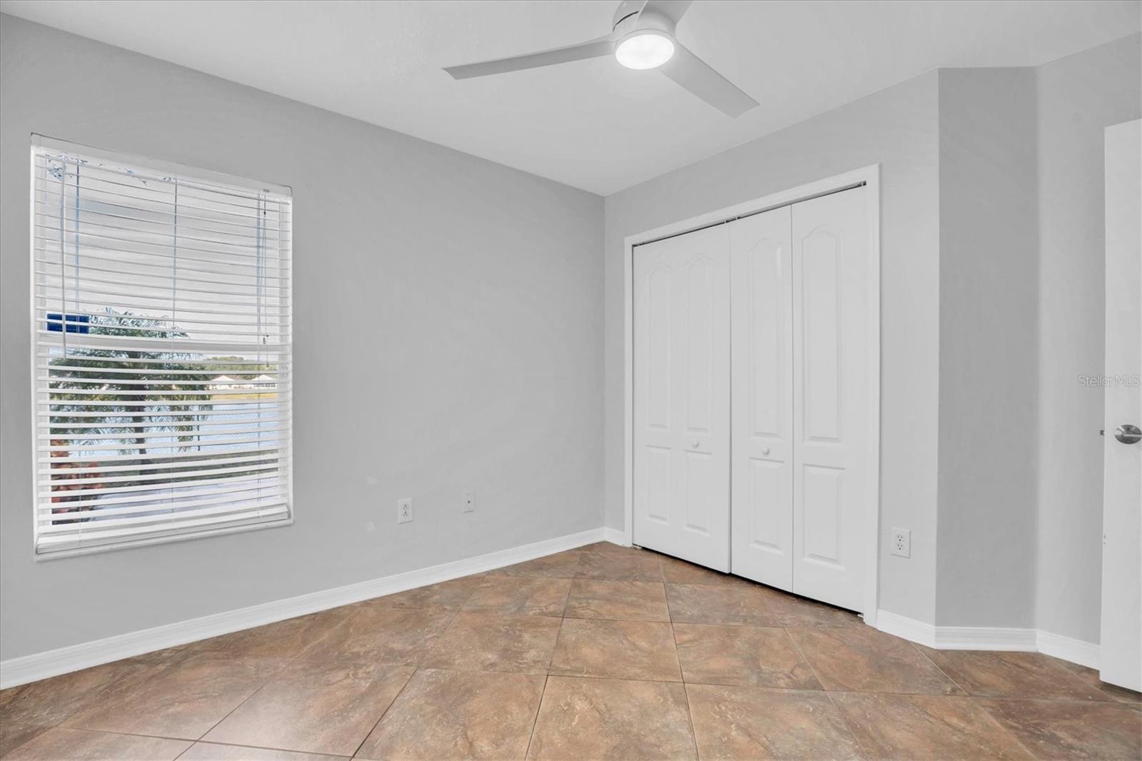 Image 29 of 42 For 11102 Lakeside Vista Drive