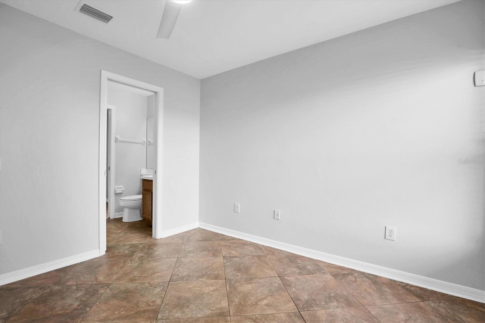 Image 30 of 42 For 11102 Lakeside Vista Drive