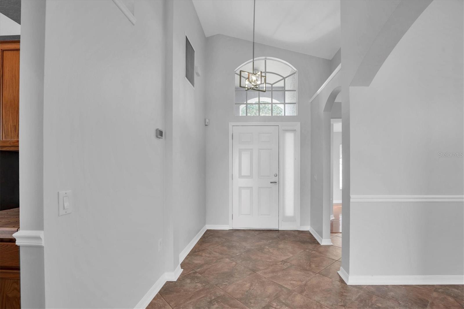 Image 5 of 42 For 11102 Lakeside Vista Drive