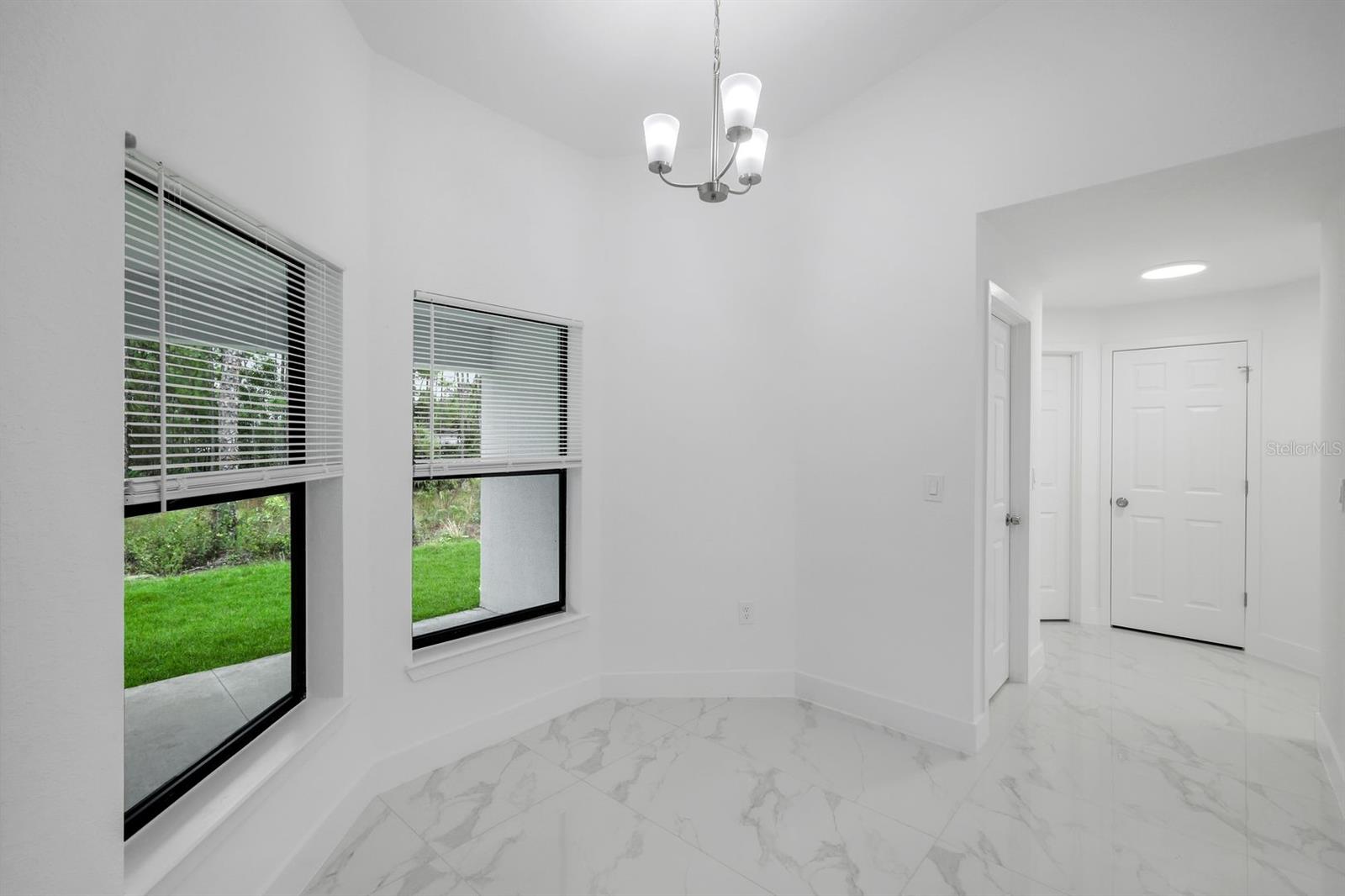 Image 8 of 12 For 1213 Magnolia Avenue