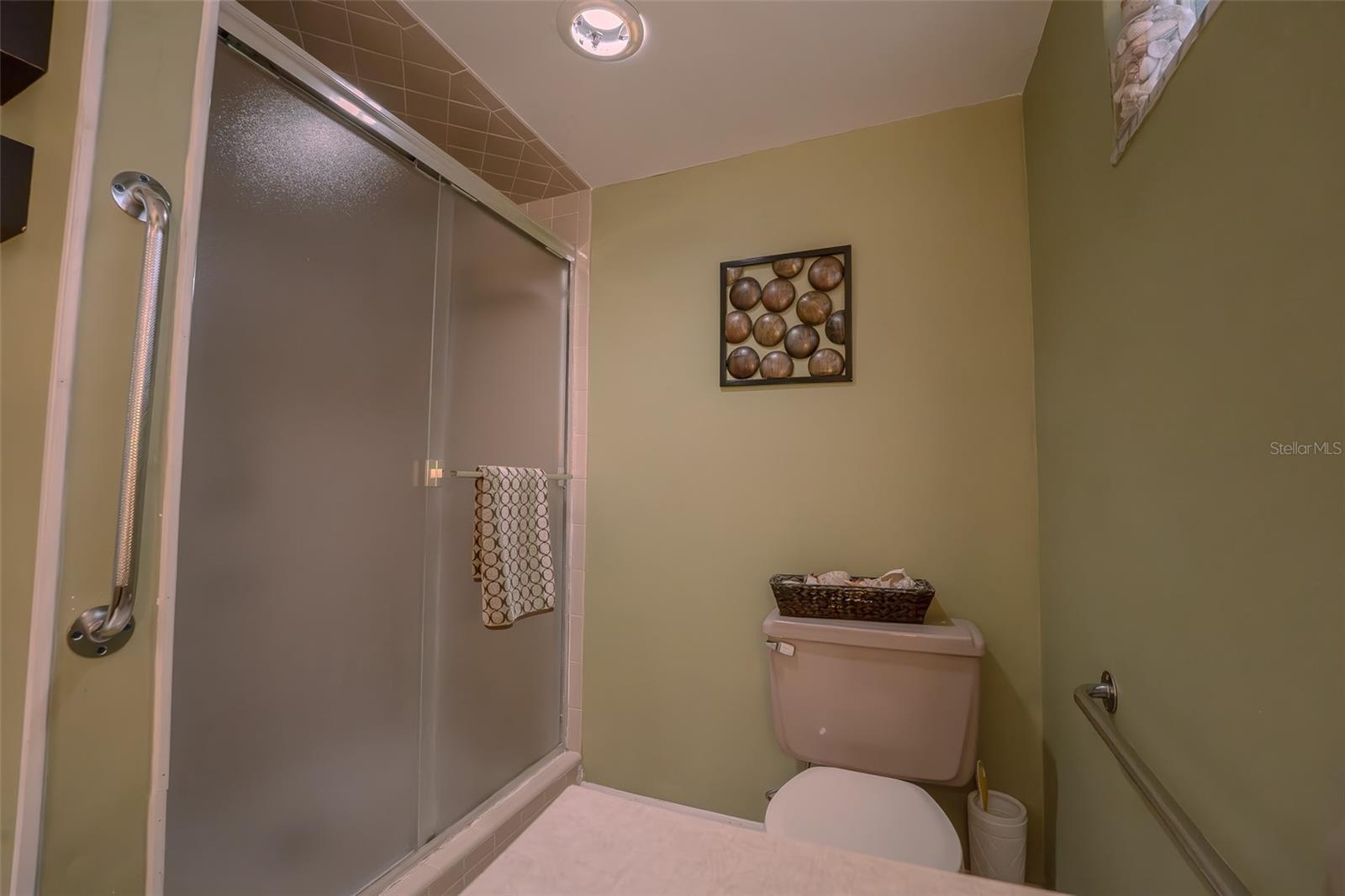 Image 18 of 30 For 14001 Yacht Club Boulevard