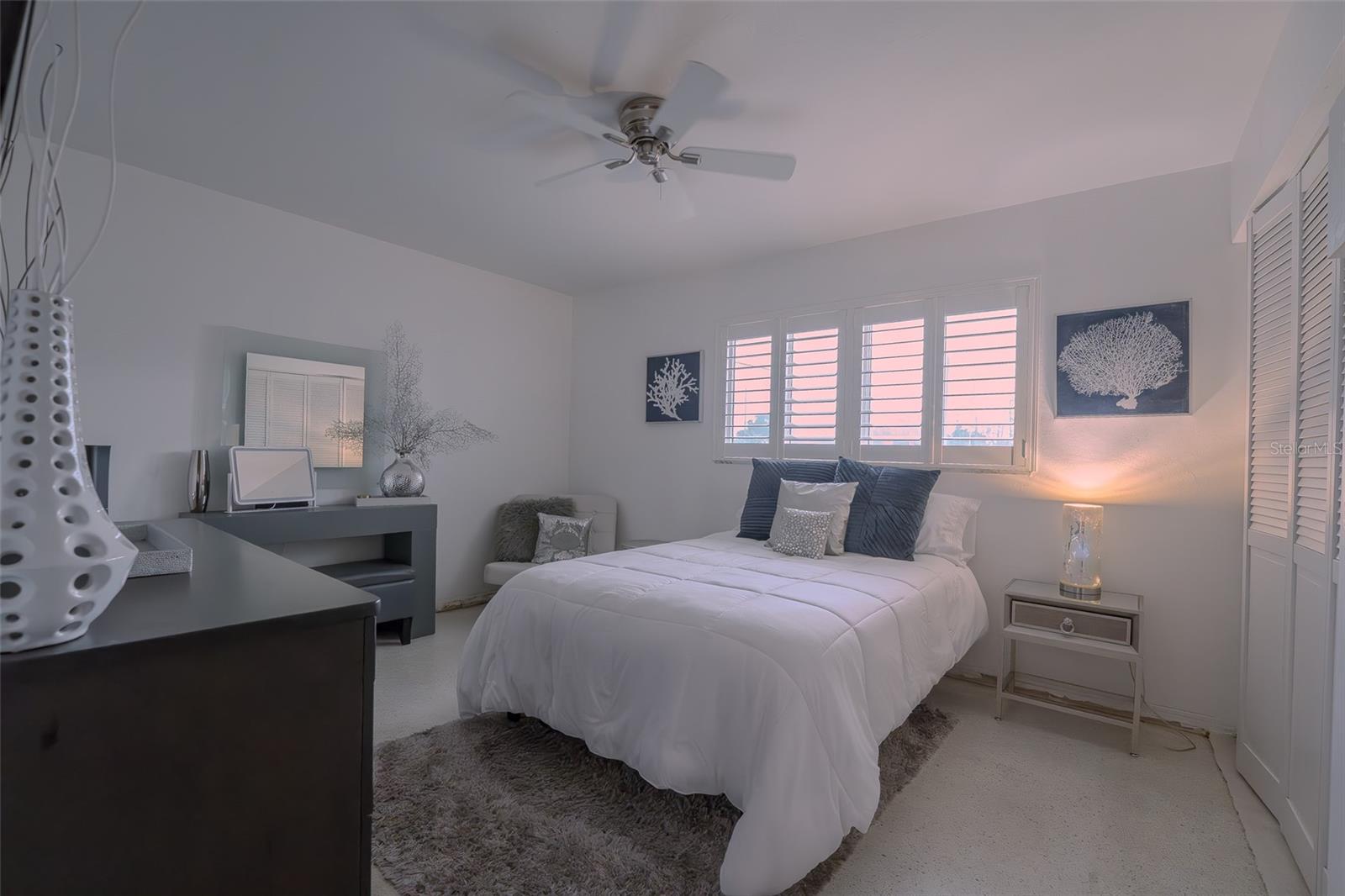 Image 20 of 30 For 14001 Yacht Club Boulevard