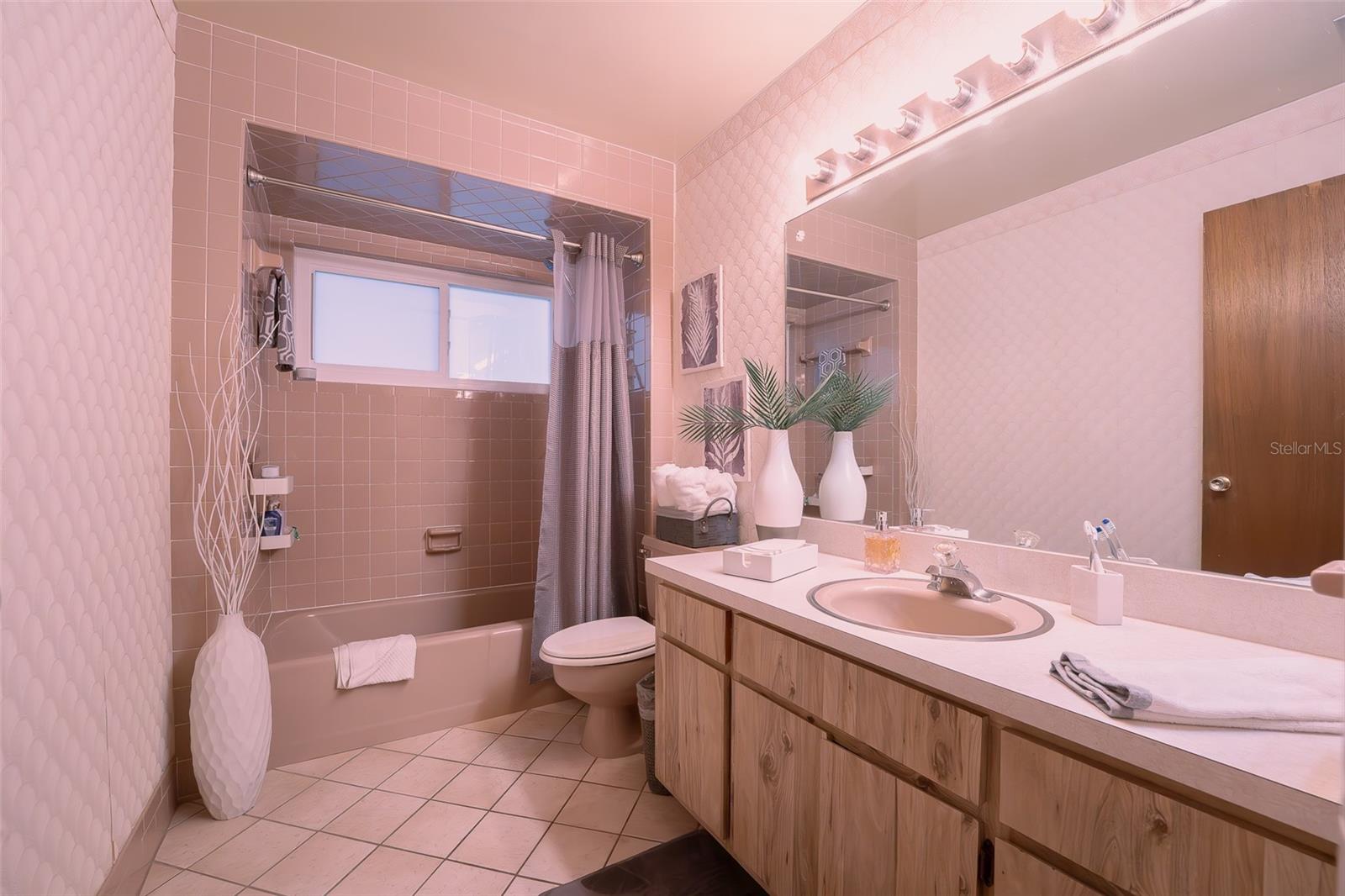 Image 22 of 30 For 14001 Yacht Club Boulevard