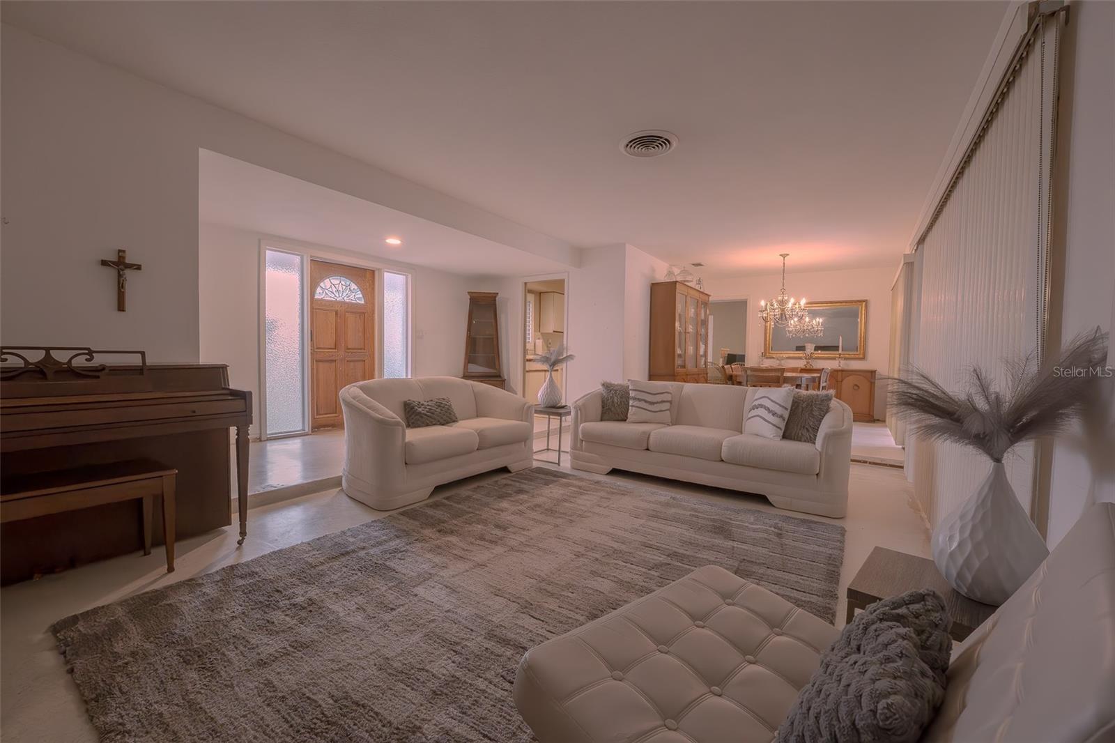 Image 6 of 30 For 14001 Yacht Club Boulevard