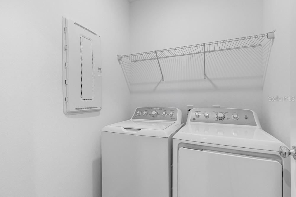 Image 23 of 30 For 13808 Shellmore Avenue