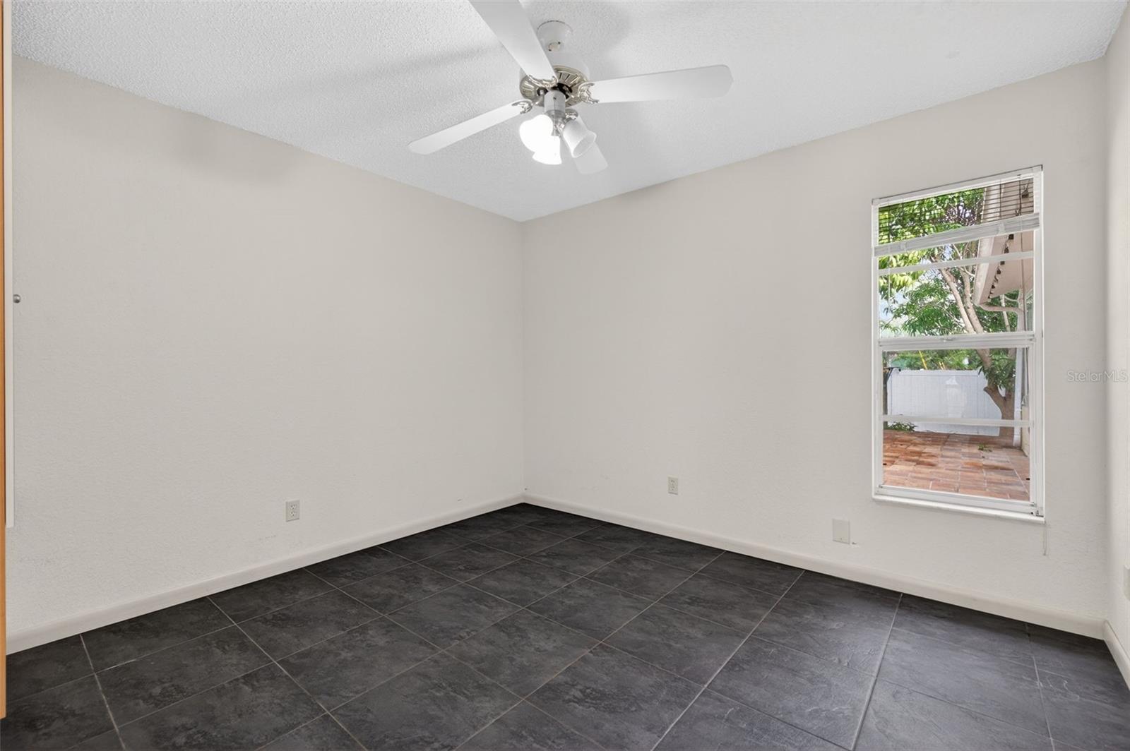 Image 13 of 49 For 5883 Darren Court N