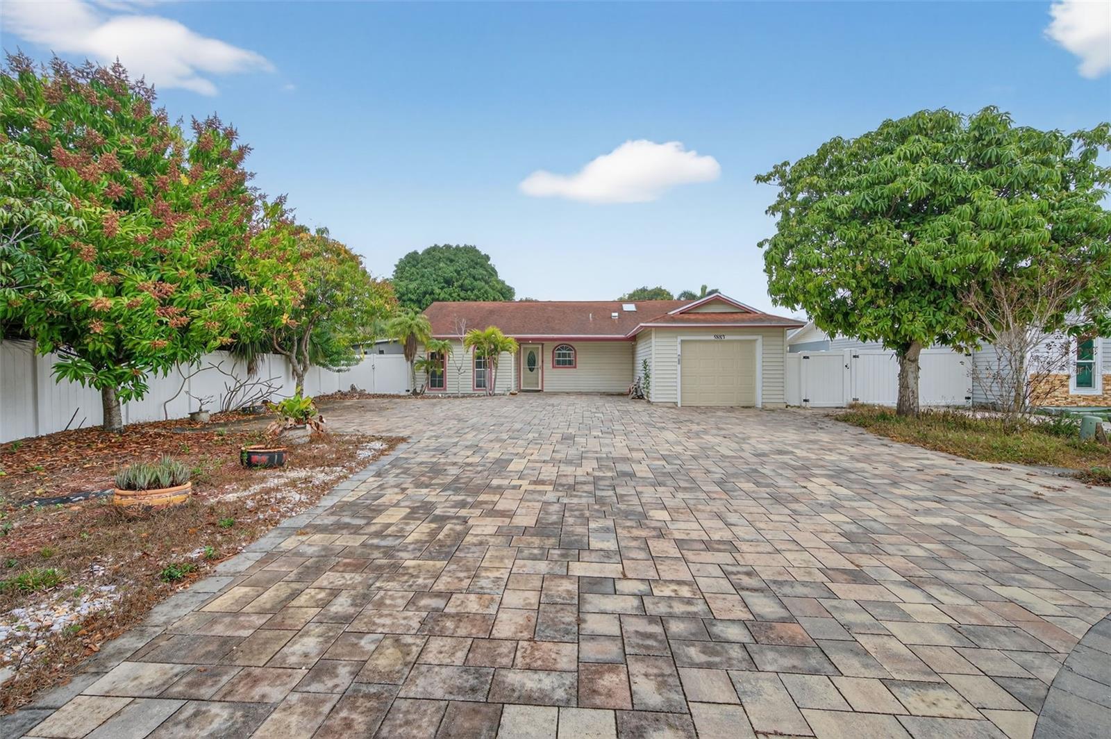 Image 2 of 49 For 5883 Darren Court N