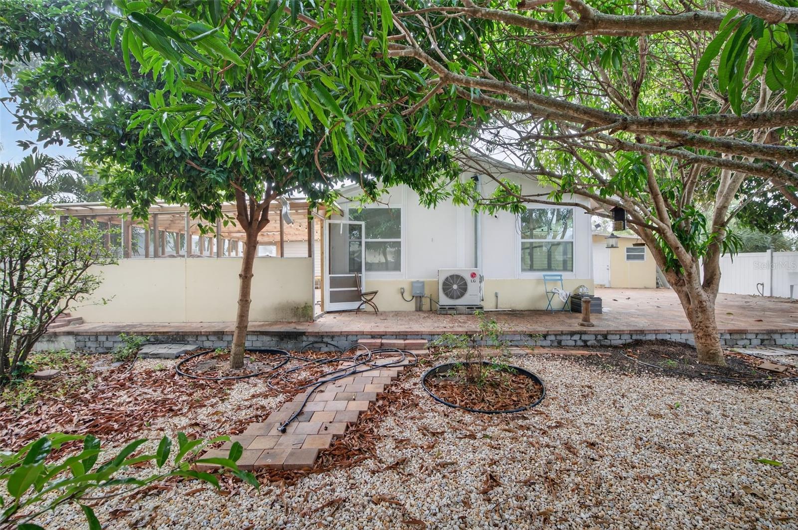 Image 25 of 49 For 5883 Darren Court N